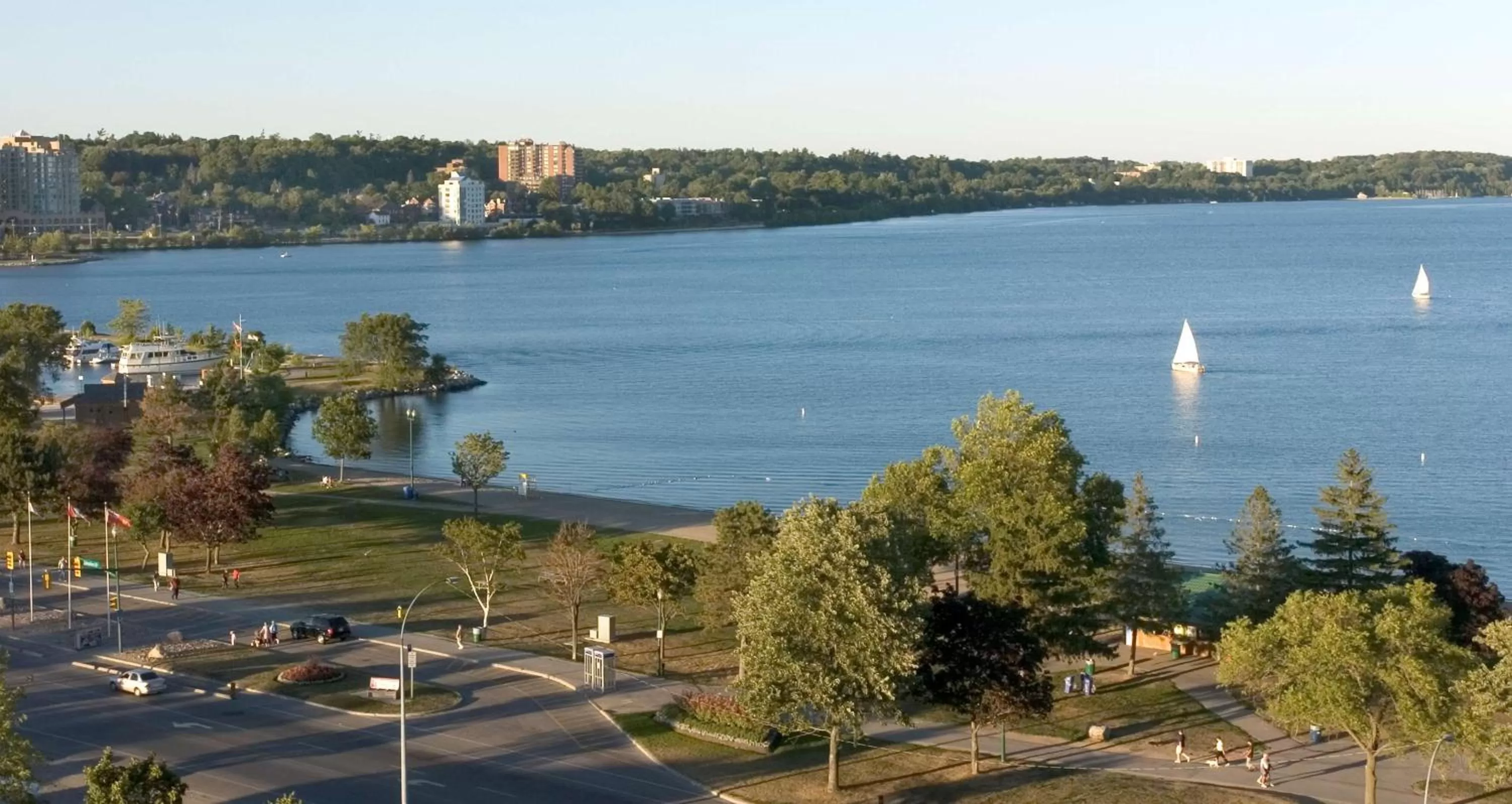 Property building in Hampton Inn & Suites by Hilton Barrie