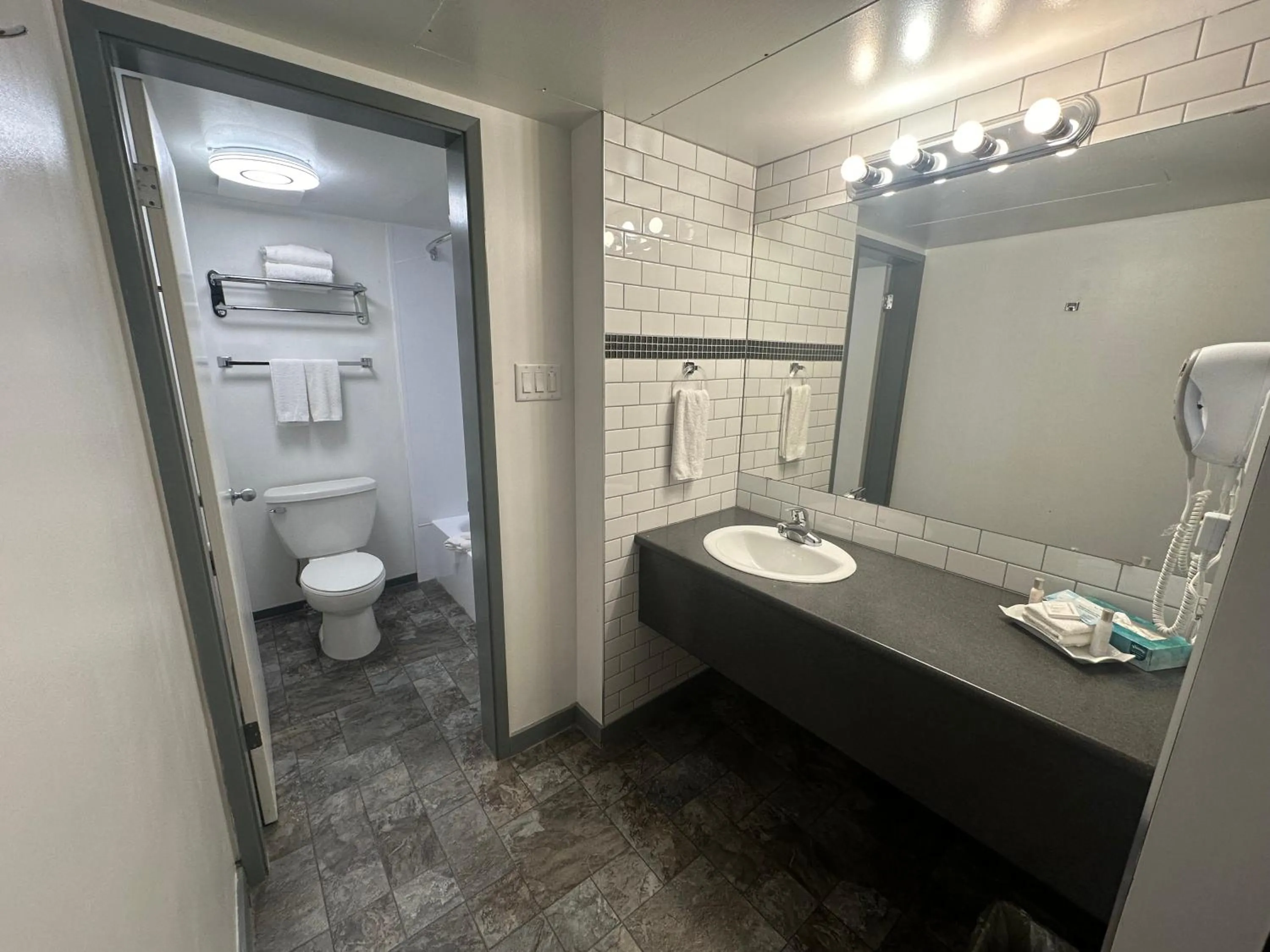 Bathroom in Divya Sutra Plaza and Conference Centre, Vernon, BC