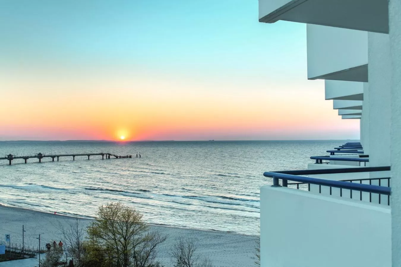 Sunset in Vienna House by Wyndham Amber Baltic Miedzyzdroje