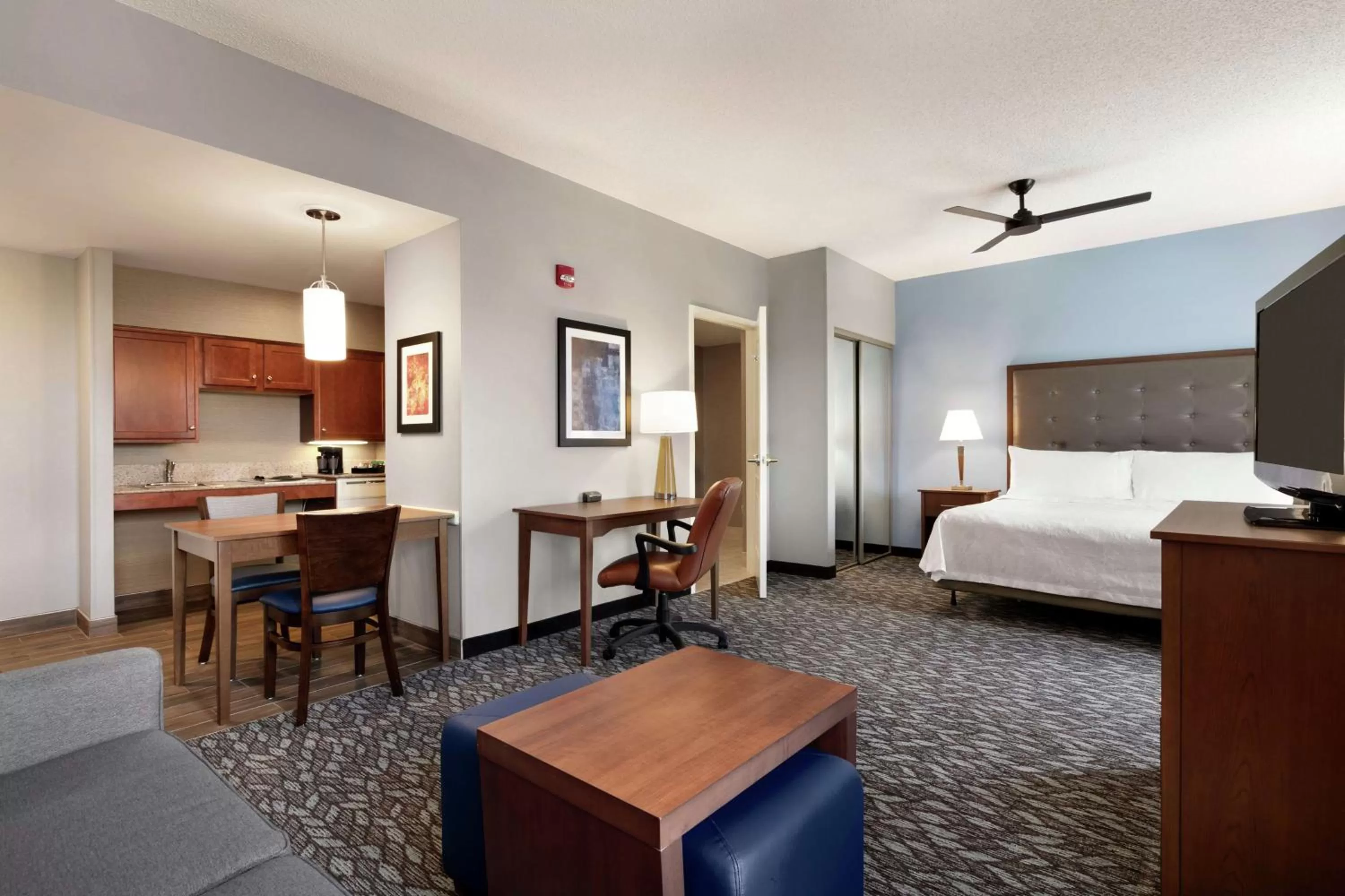 Bedroom, Bed in Homewood Suites by Hilton Harrisburg East-Hershey Area