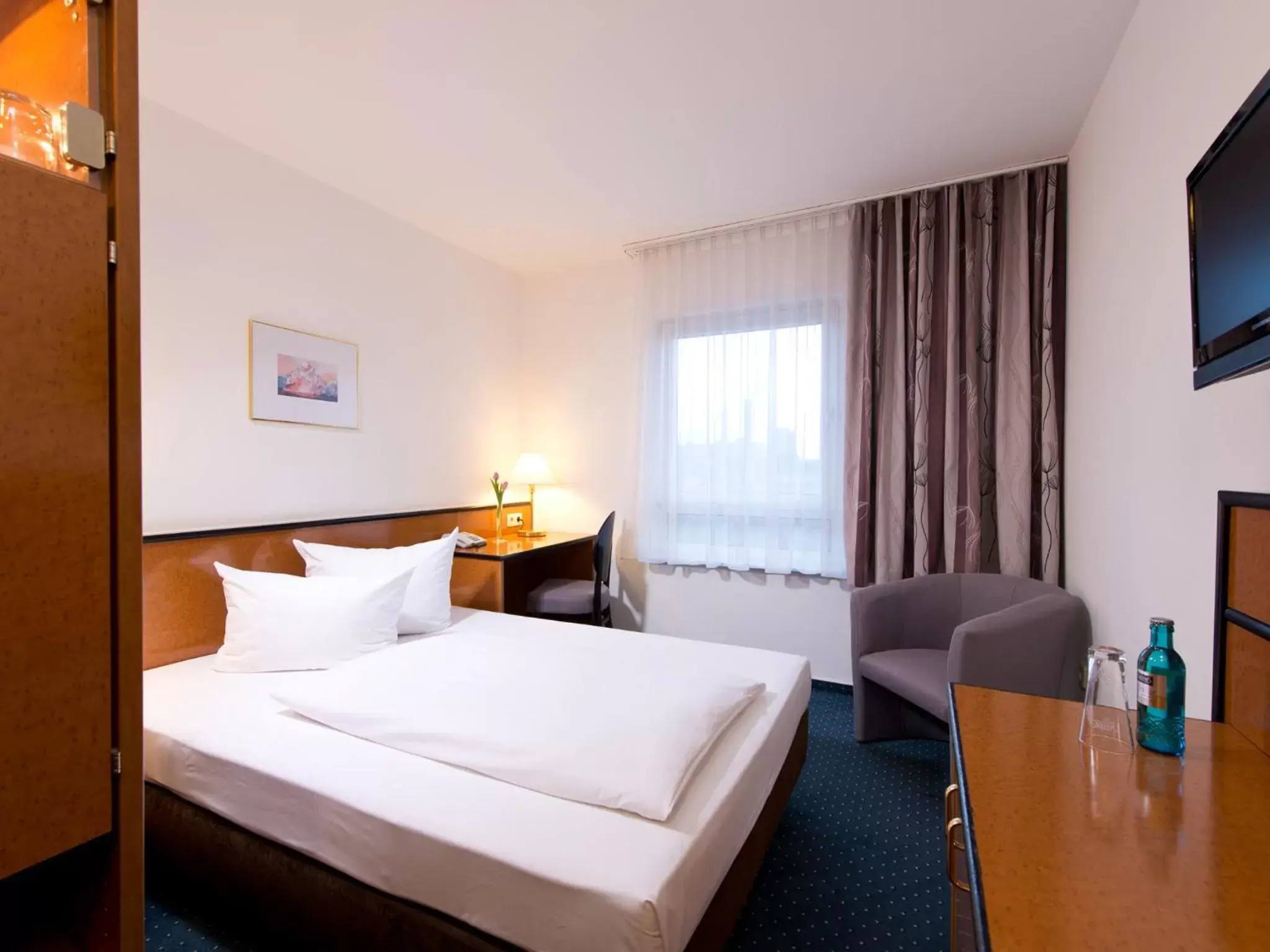 Business Single Room in ACHAT Hotel Rüsselsheim Frankfurt Business Single Room in ACHAT Hotel Rüsselsheim Frankfurt