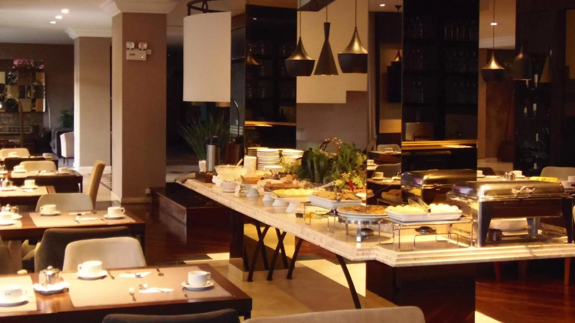 Breakfast, Restaurant/Places to Eat in Kuster Hotel