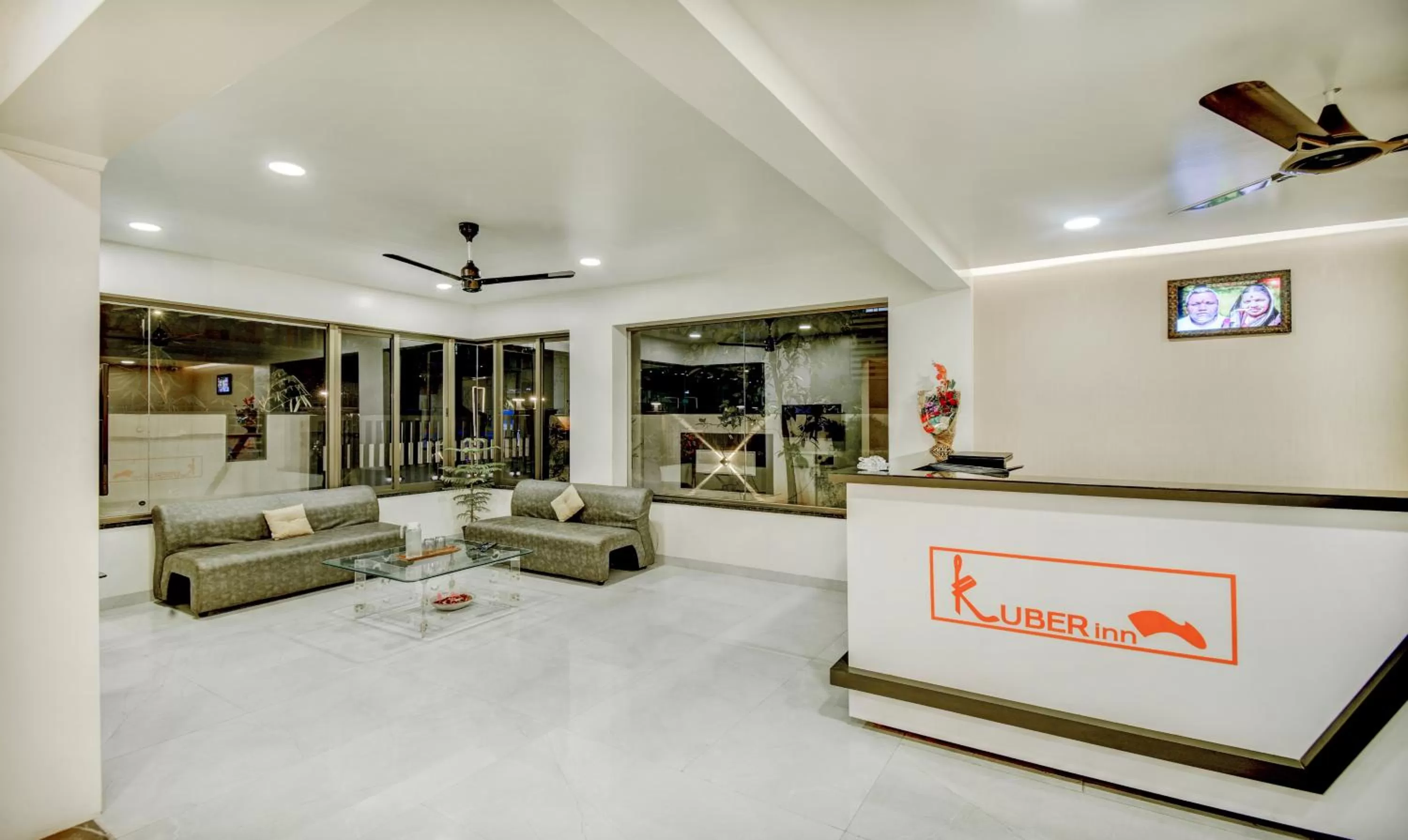 Lobby or reception, Lobby/Reception in Treebo Trend Kuber Inn
