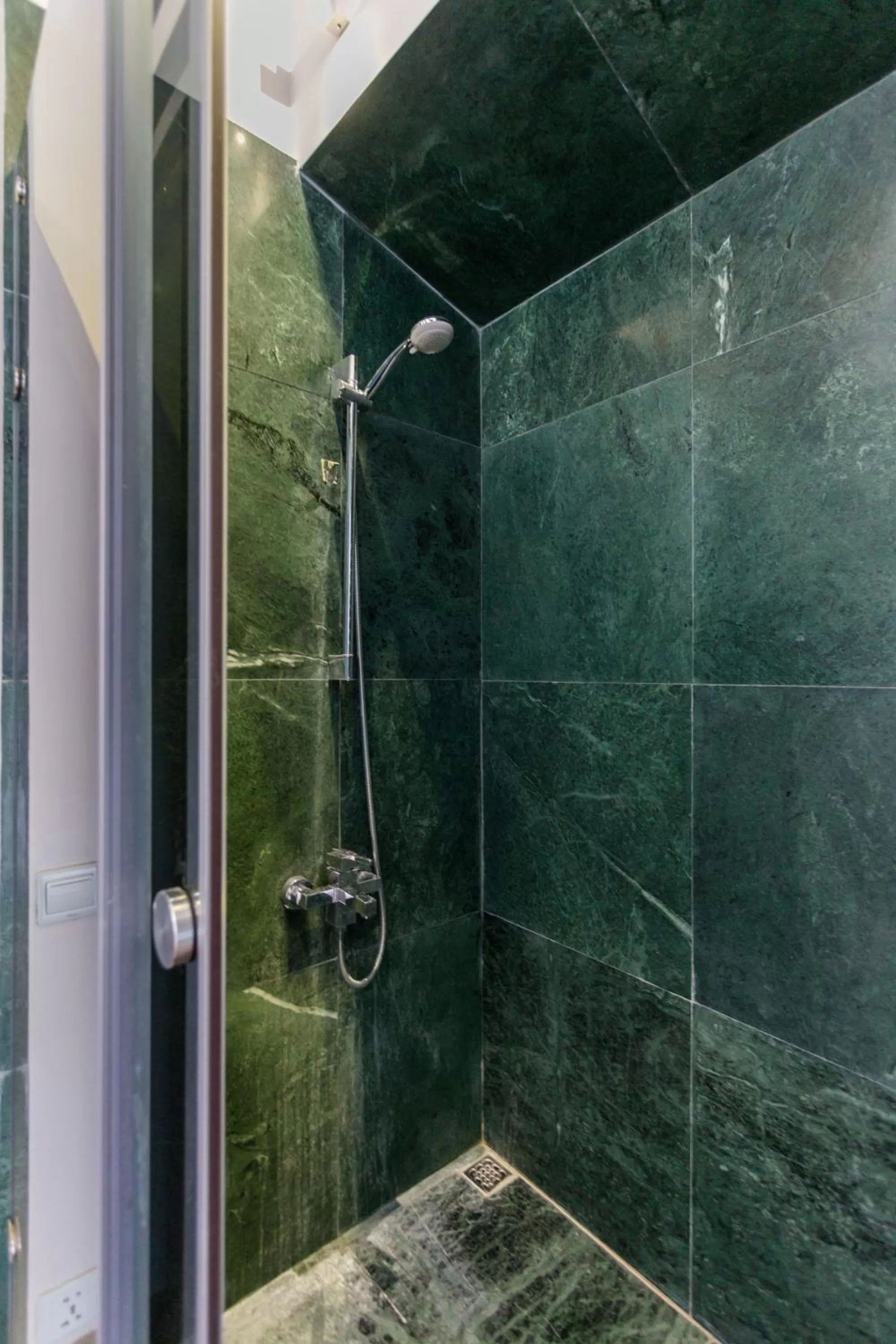 Shower in Castle in Old Town