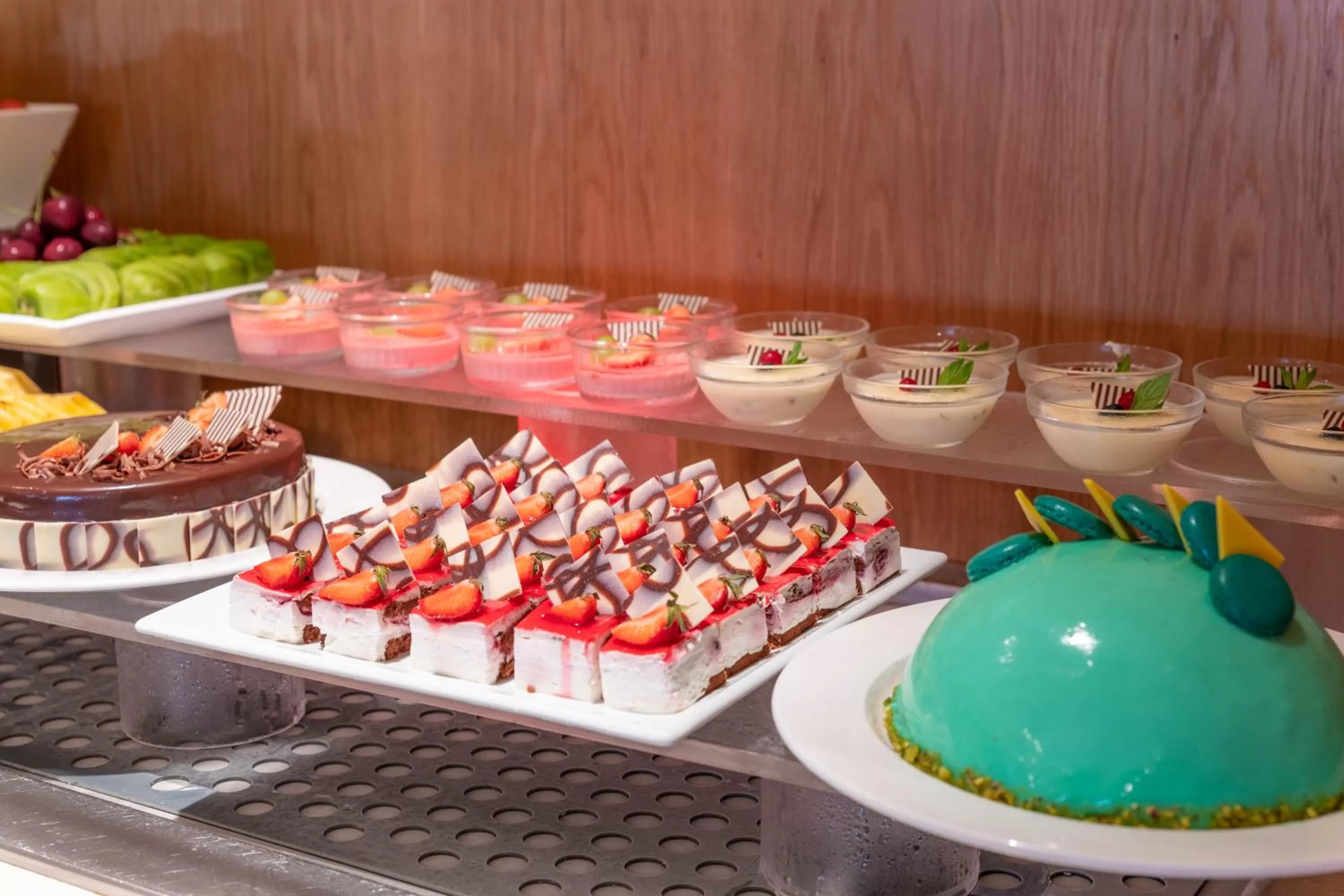 Restaurant/places to eat in Napa Mermaid Hotel & Suites