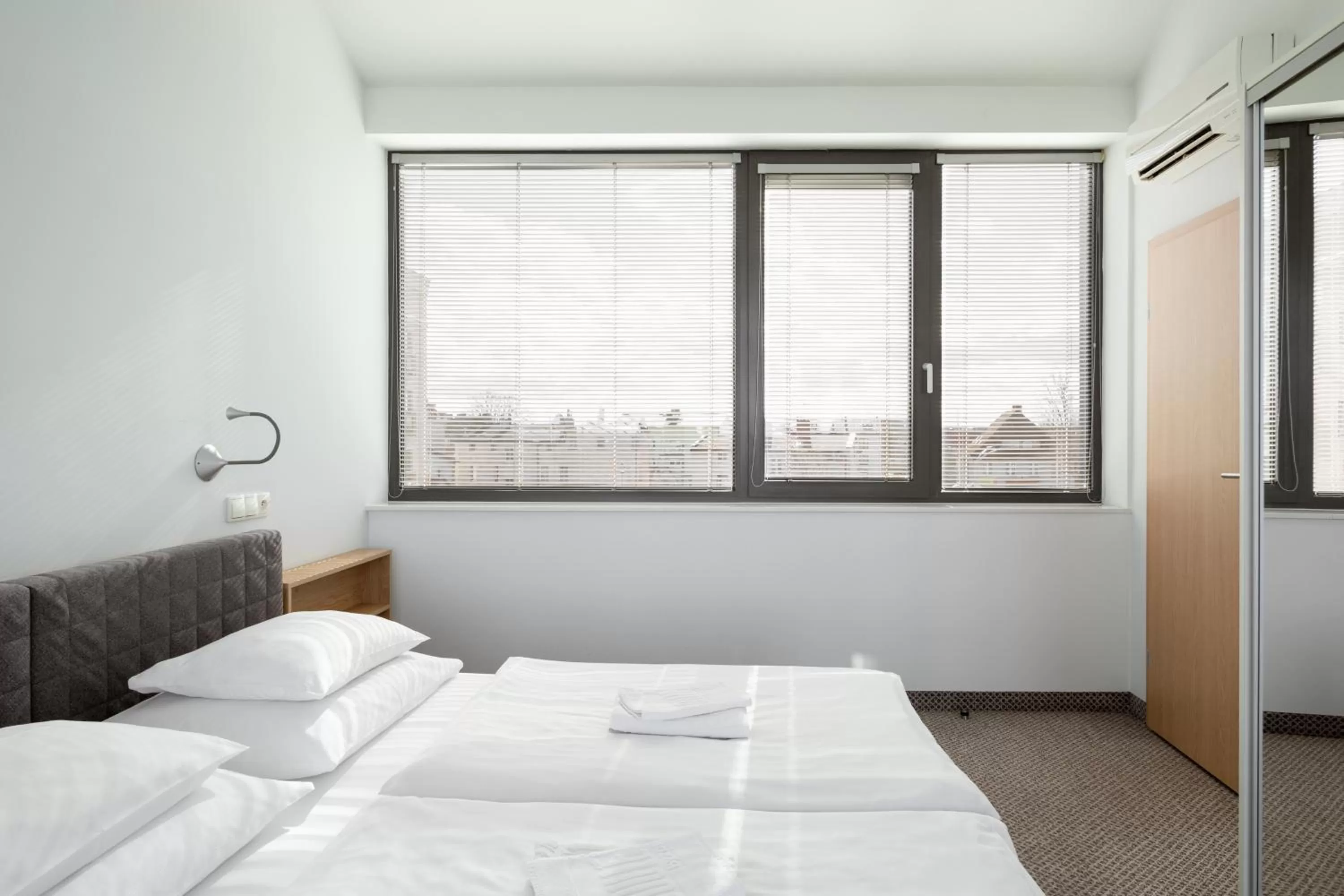 Bed in Boulevard Ustronie Morskie by Zdrojowa