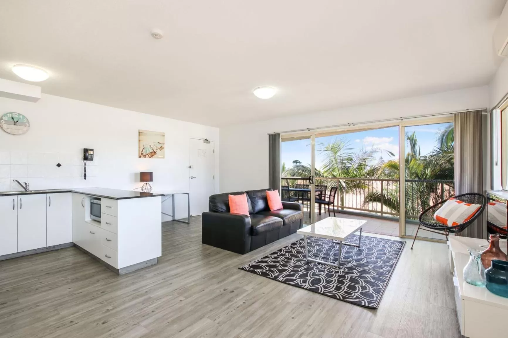 Balcony/Terrace in Lennox Beach Resort