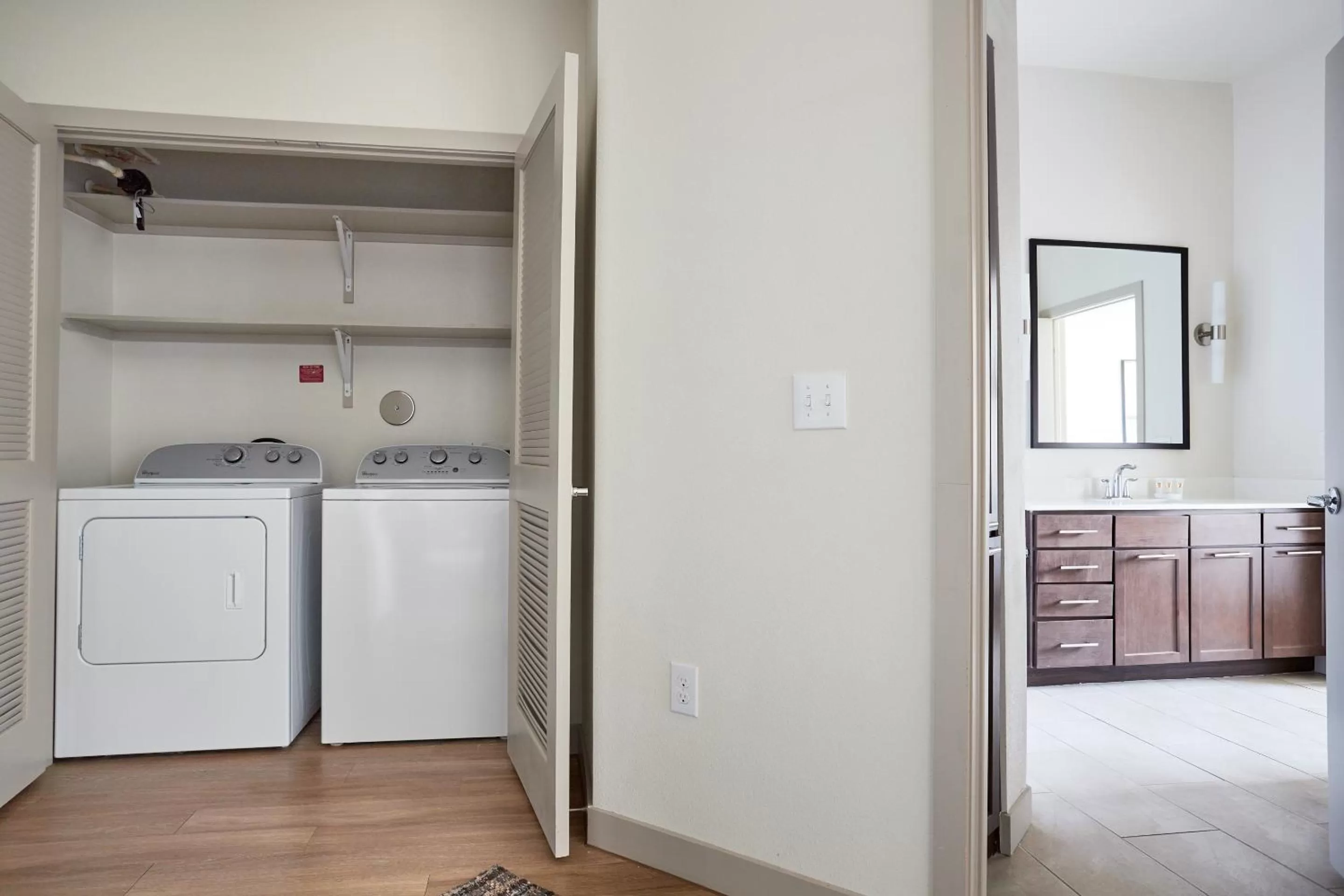 Living room, Kitchen/Kitchenette in Sonder at La Villita