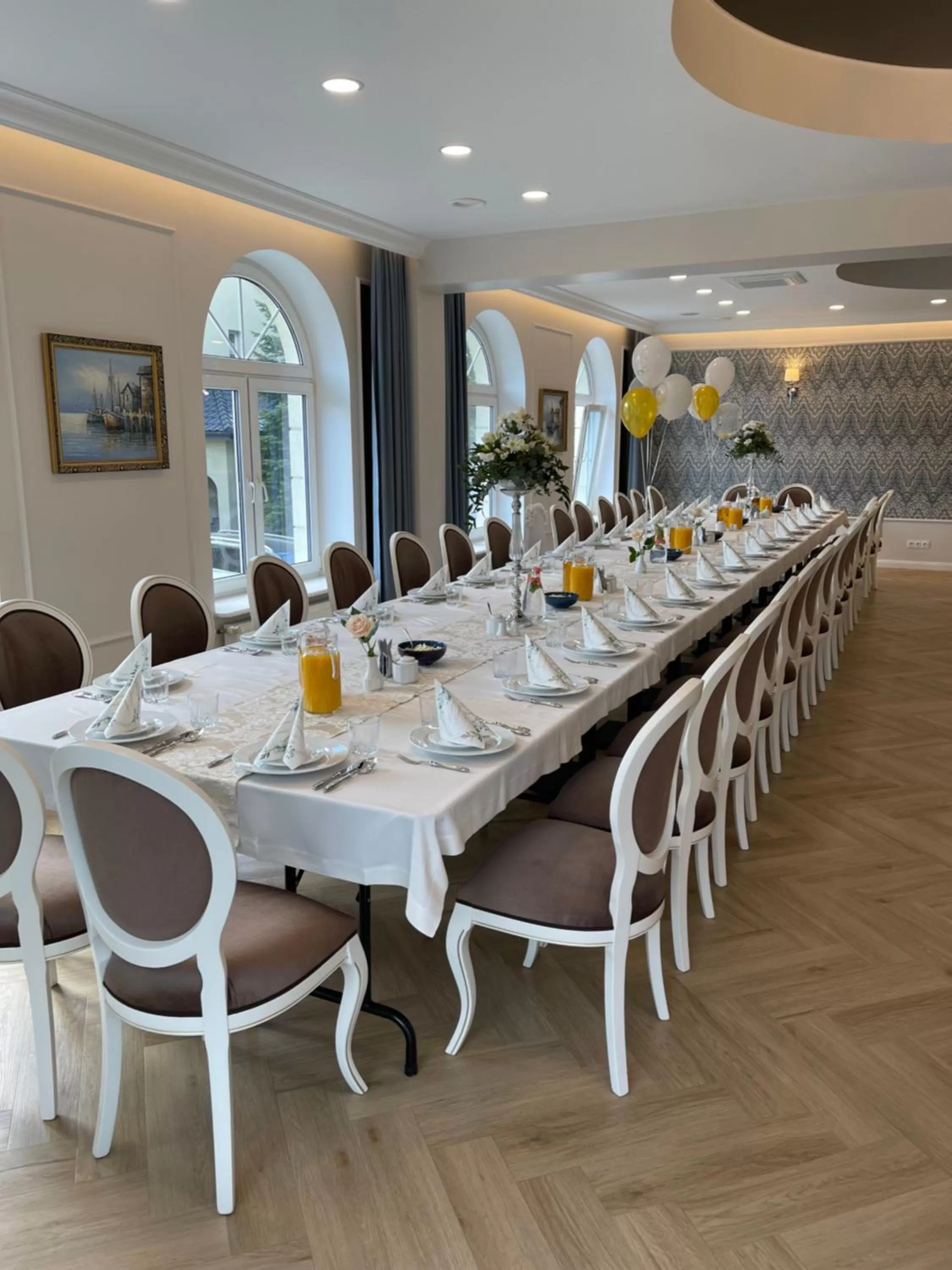 Restaurant/places to eat in Moris Boutique Beach Hotel