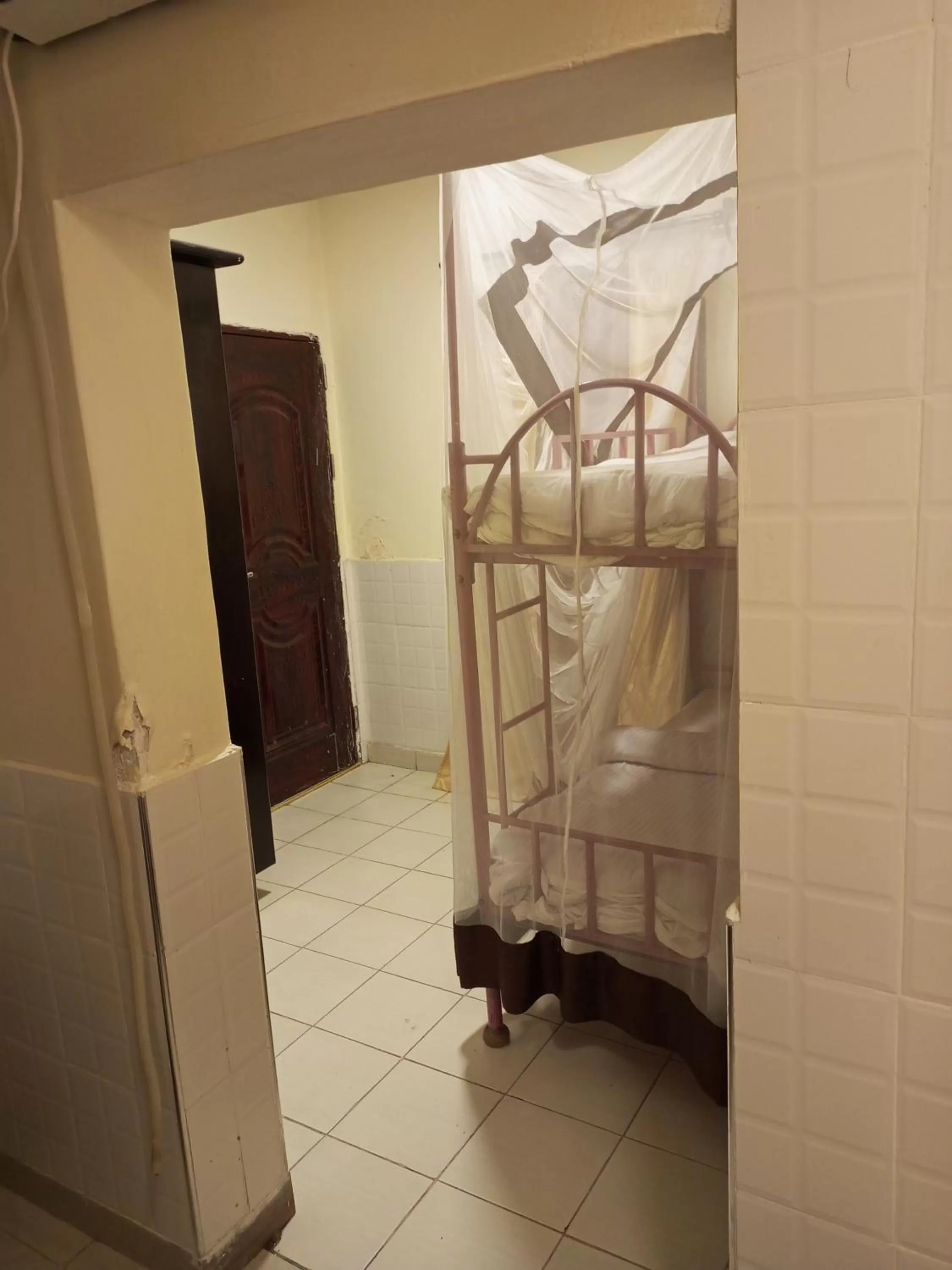 Bedroom, Bathroom in Beach View Hotel - Kisumu