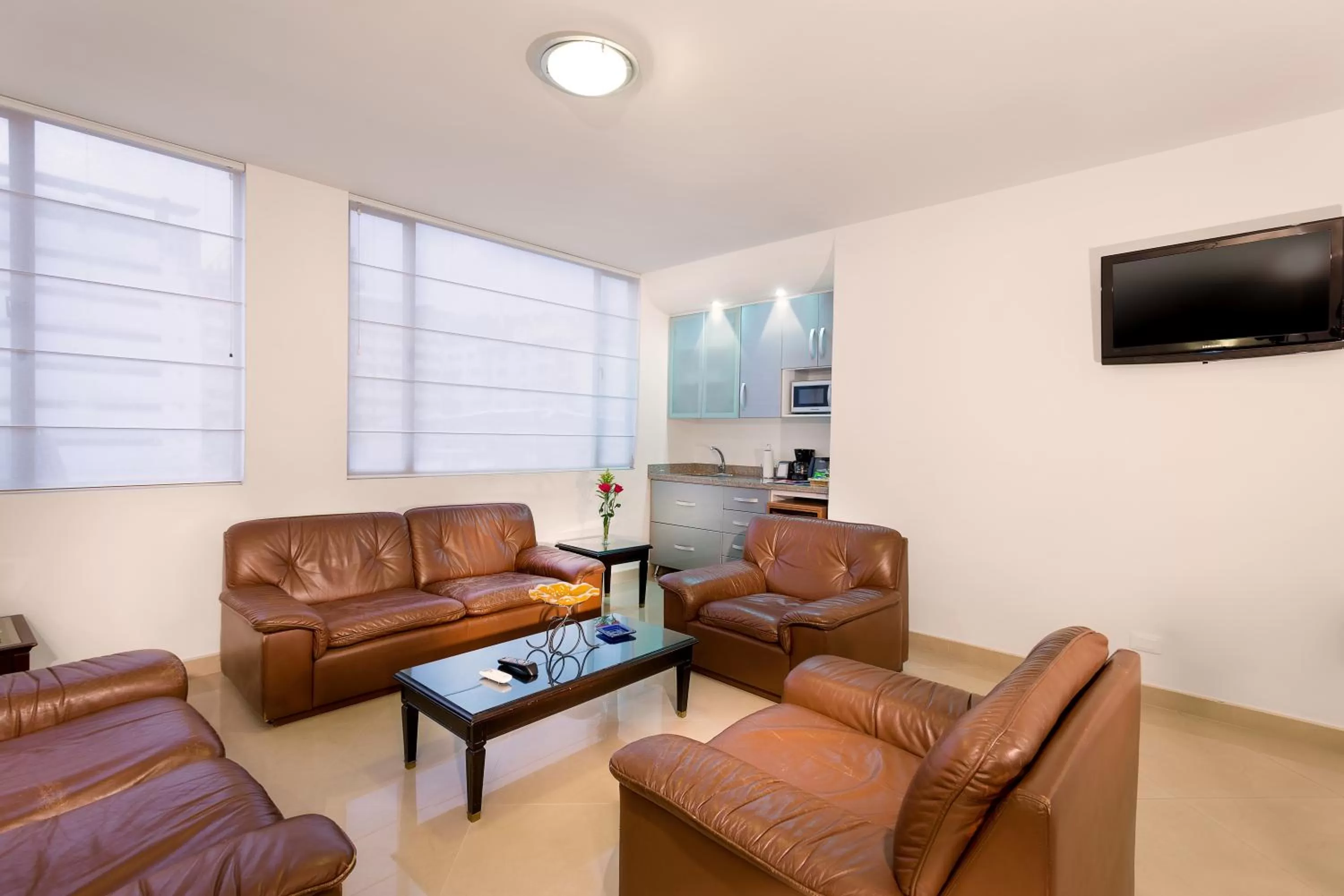 Photo of the whole room in Hotel Dann Combeima