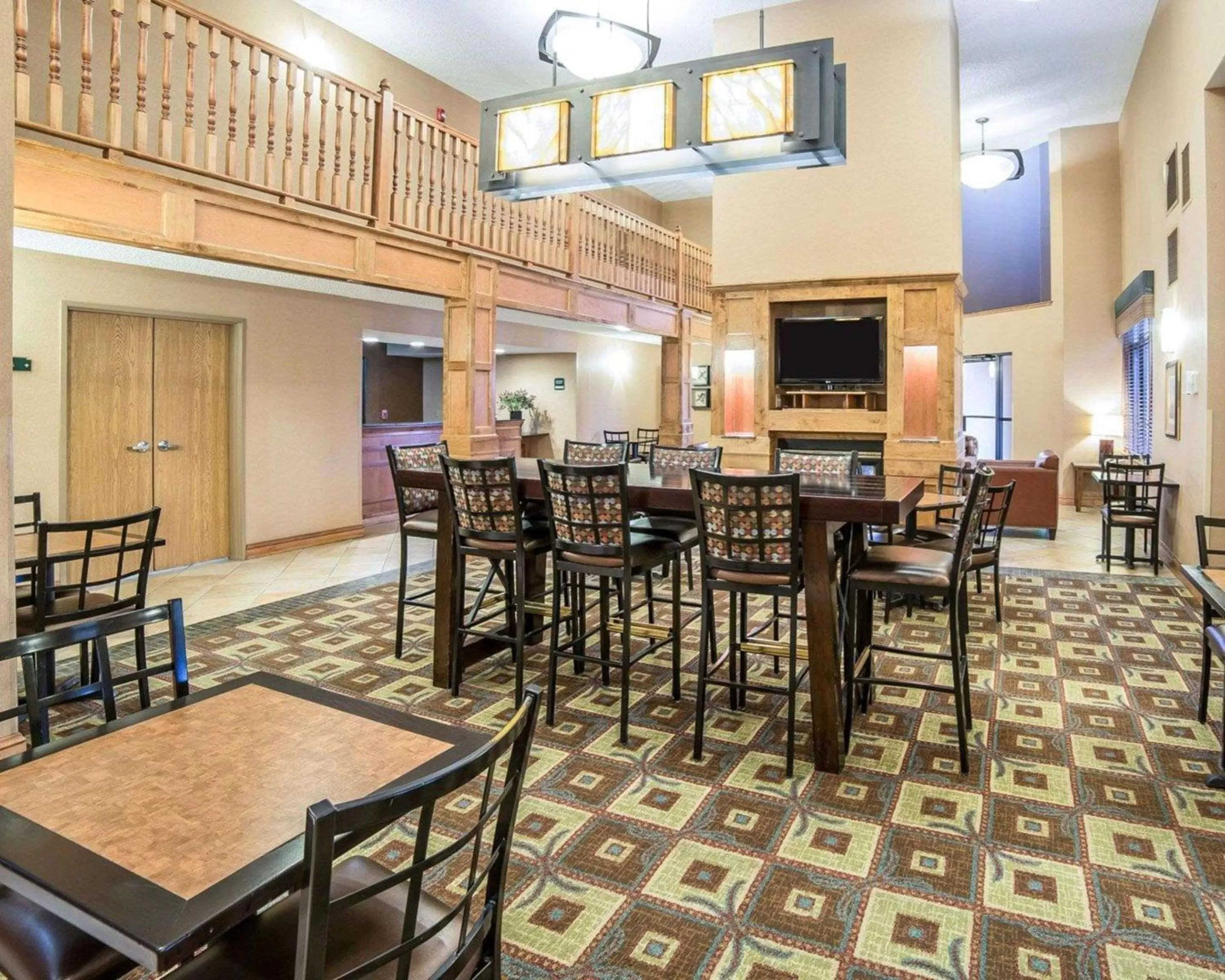Lobby or reception in Quality Inn & Suites Casper near Event Center