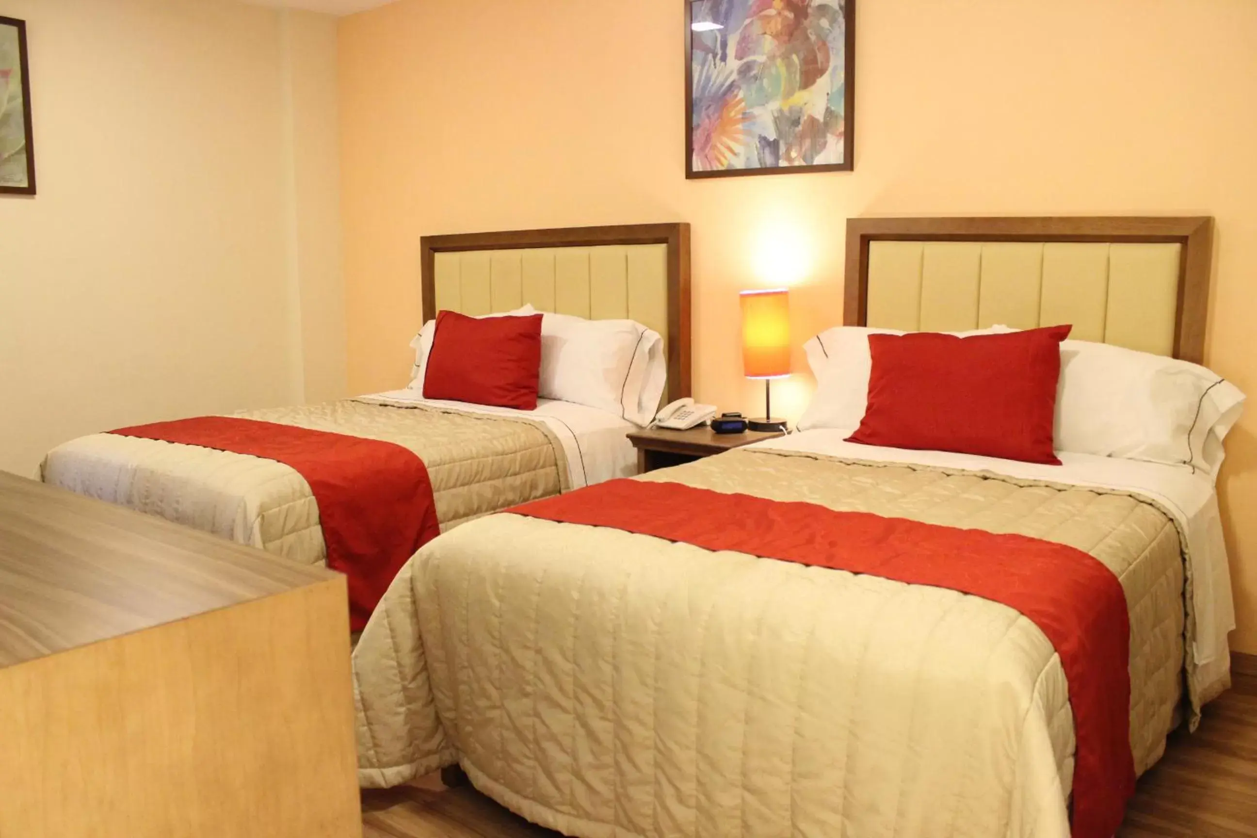 Double Room with Two Double Beds in Hotel JYE by Serranillo, Mineral del Monte Hgo Double Room with Two Double Beds in Hotel JYE by Serranillo, Mineral del Monte Hgo