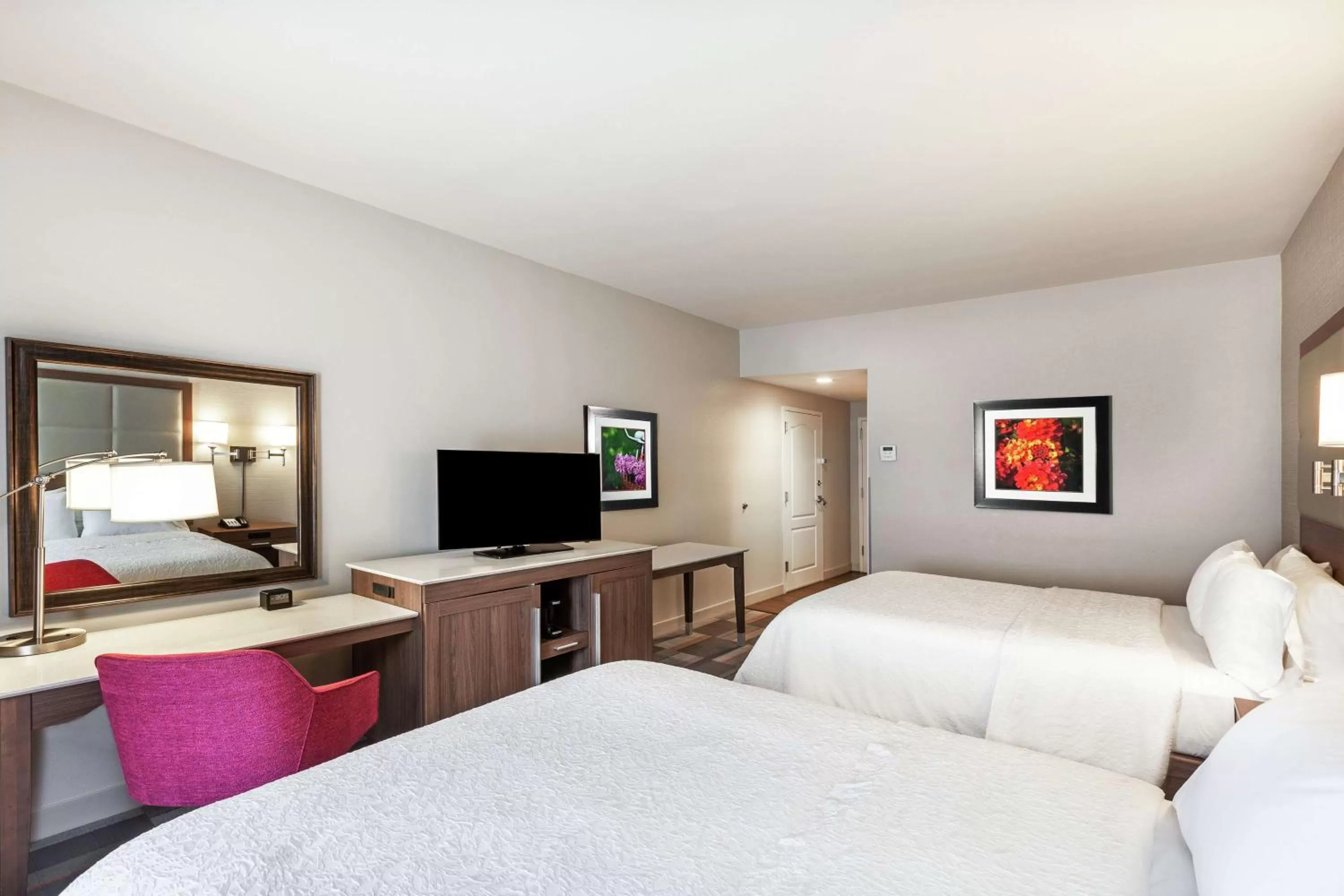 Bedroom, Bed in Hampton Inn North Little Rock McCain Mall, AR