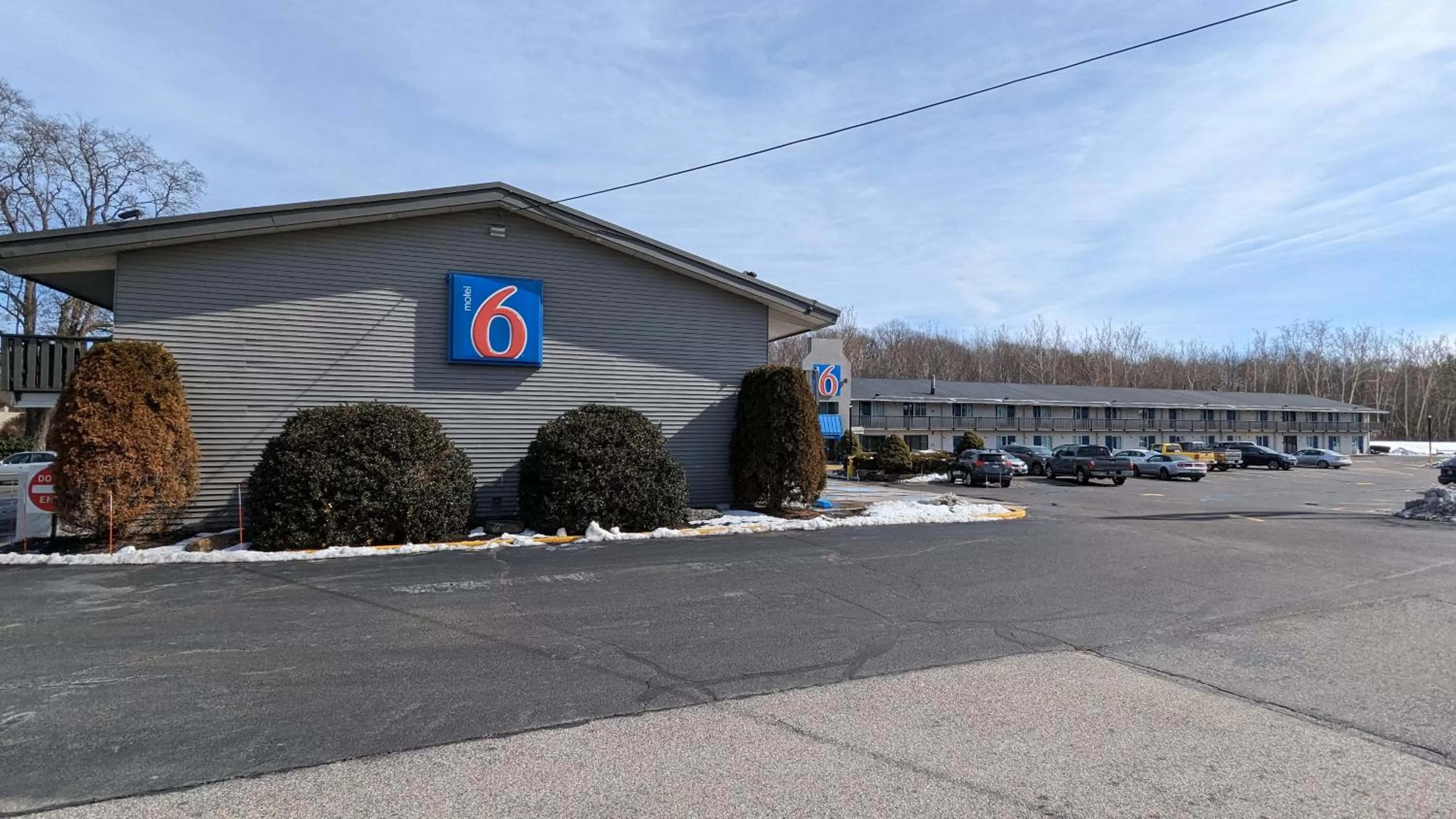 Property building in Motel 6-Leominster, MA