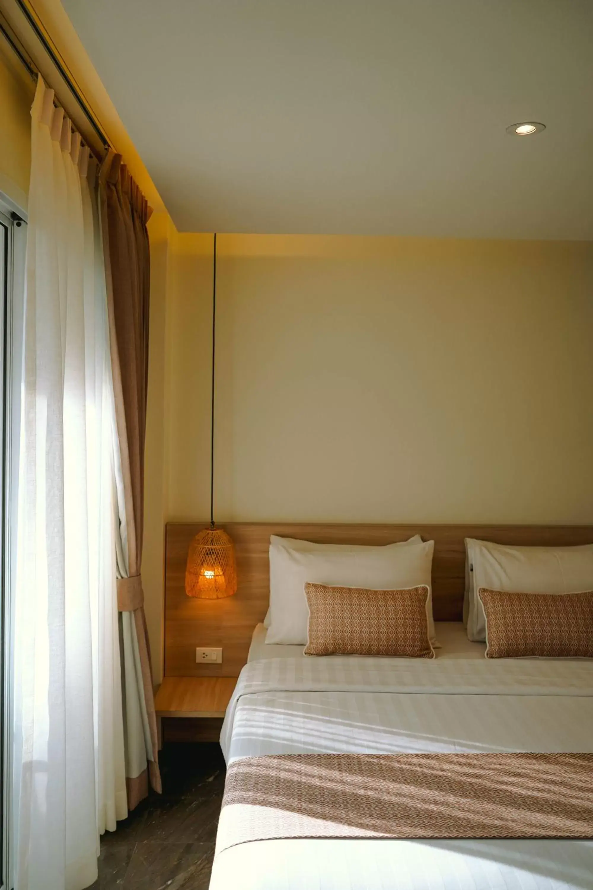 Simple Thai Double Room with Balcony in VAYNA Boutique Koh Chang Simple Thai Double Room with Balcony in VAYNA Boutique Koh Chang