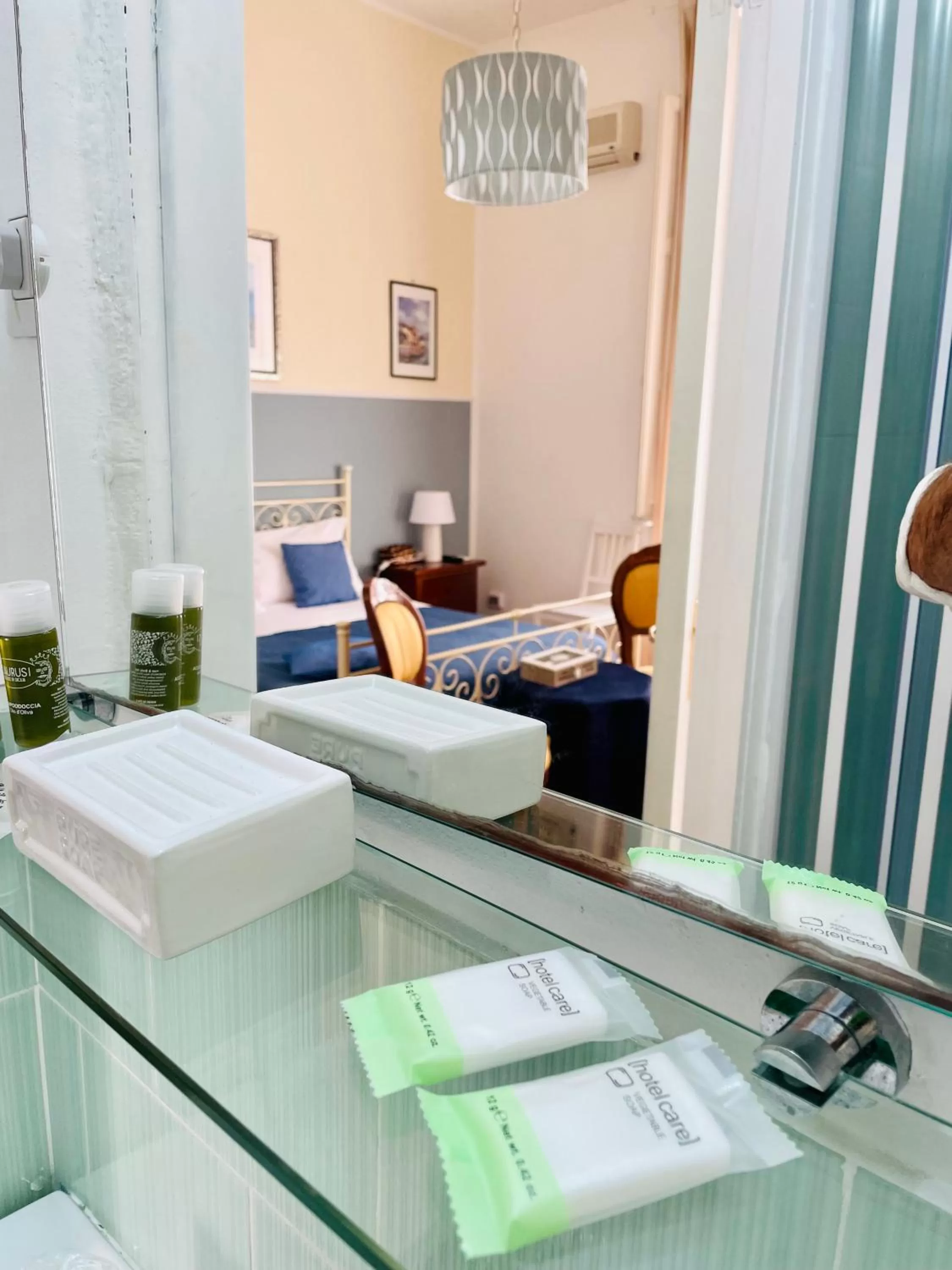 Bathroom, Bed in Casa Verga