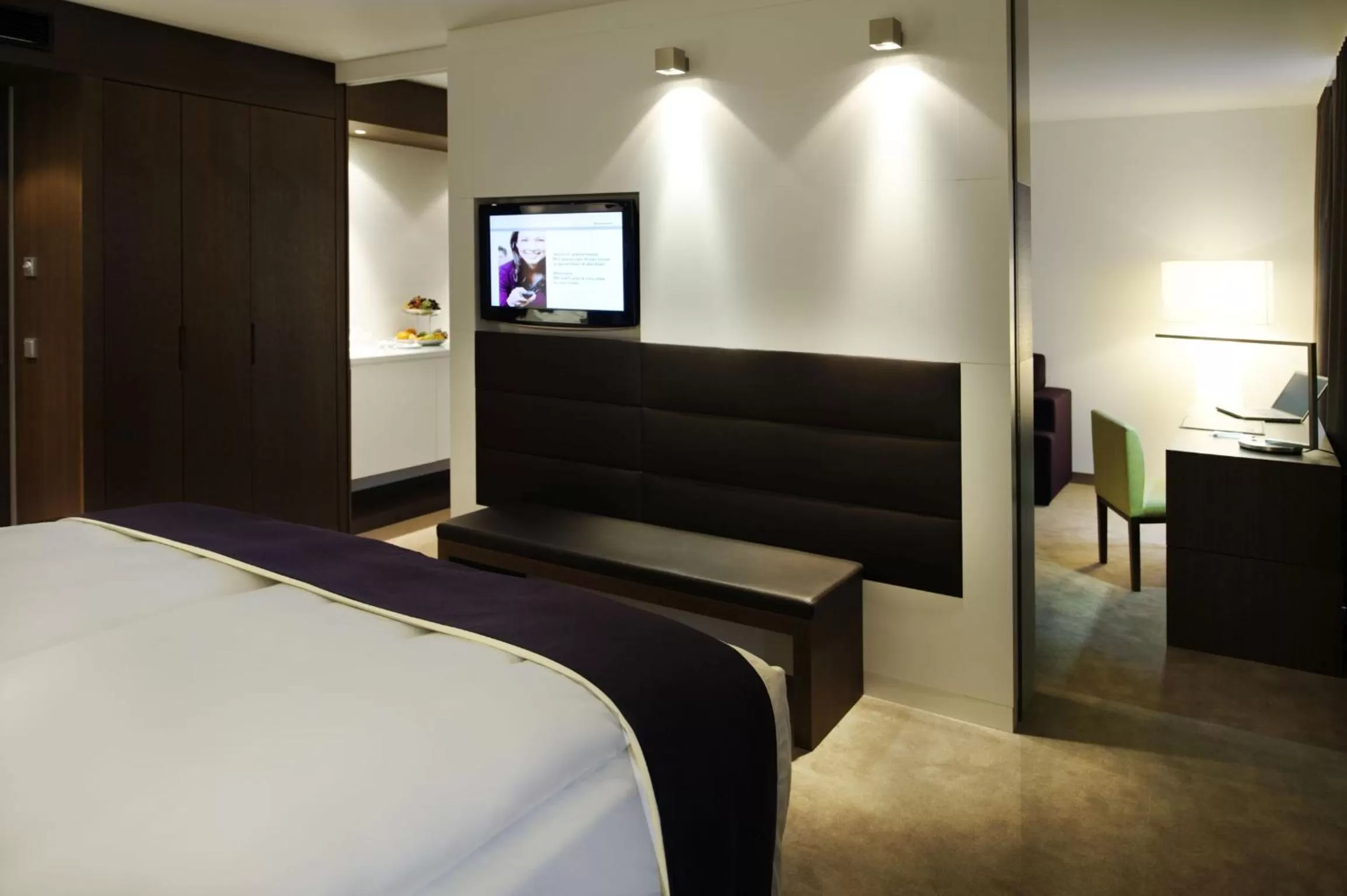 Photo of the whole room, Bed in Atlantic Congress Hotel Essen