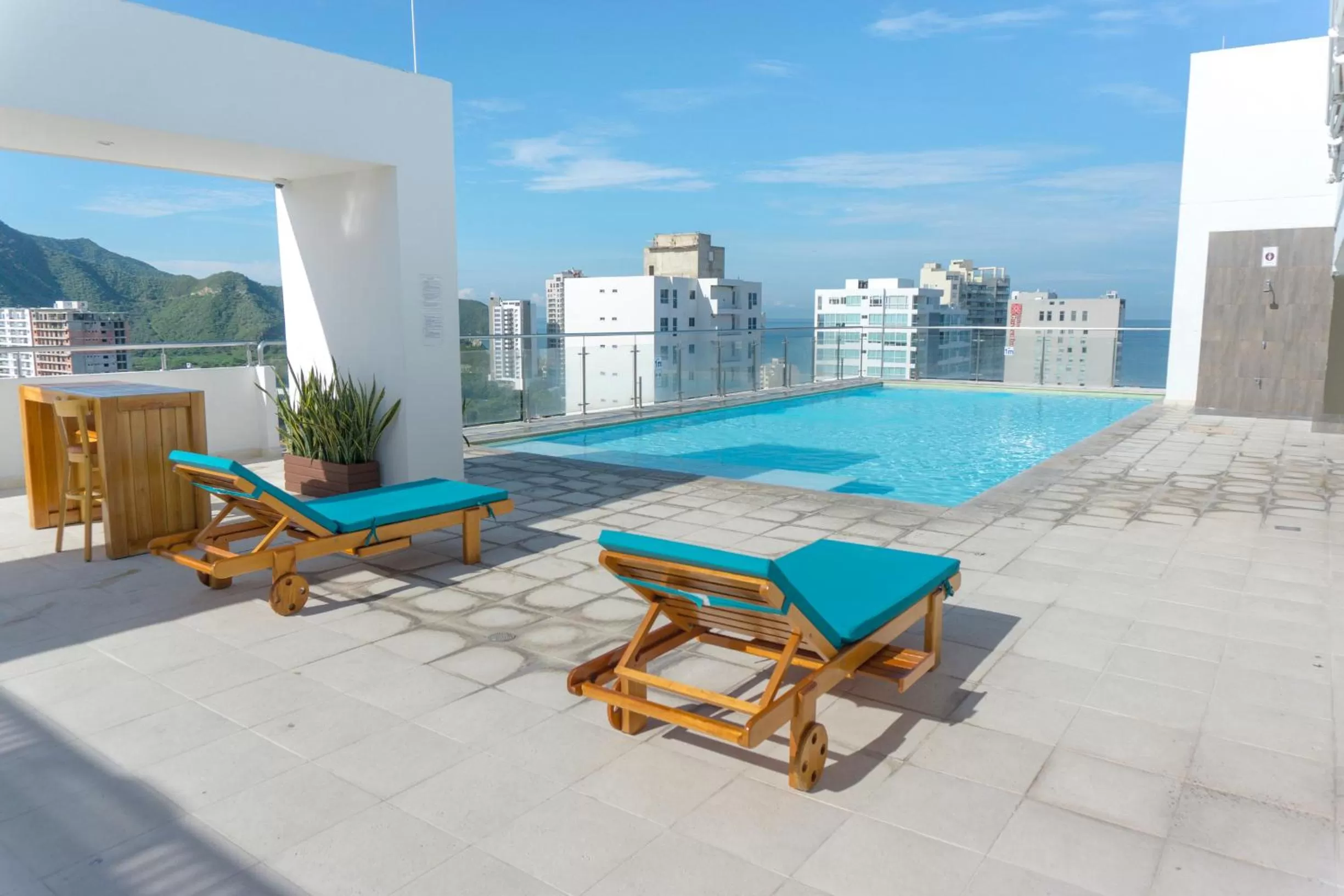 Swimming pool in Best Western Plus Santa Marta Hotel