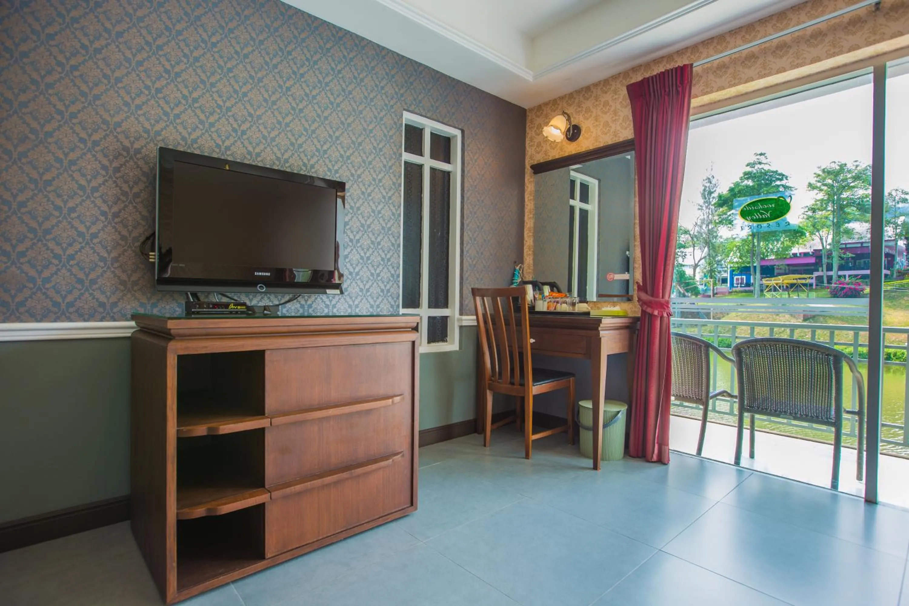 Decorative detail in Brookside Valley Resort