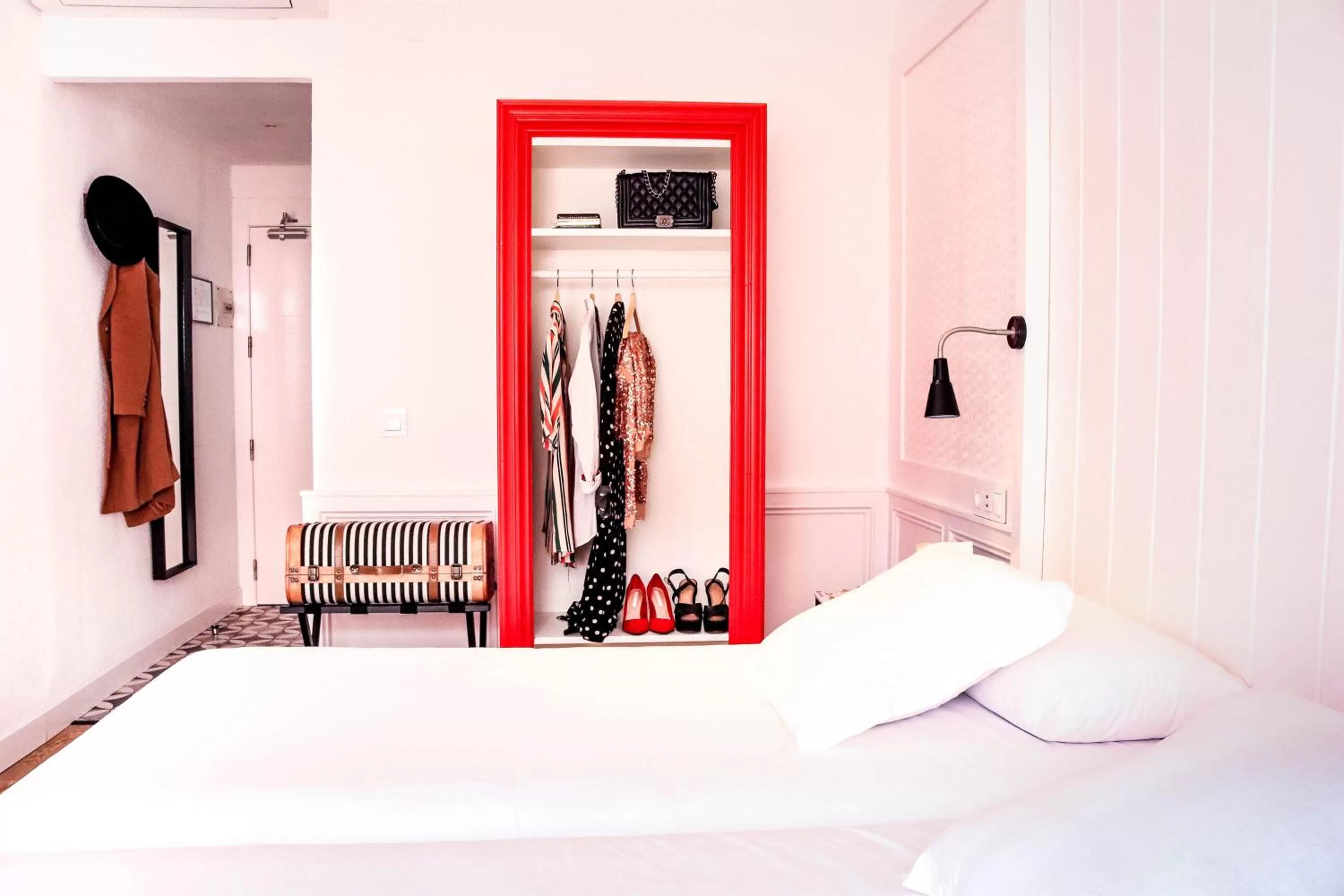 Bed in Hotel & Restaurant Marina Palamós