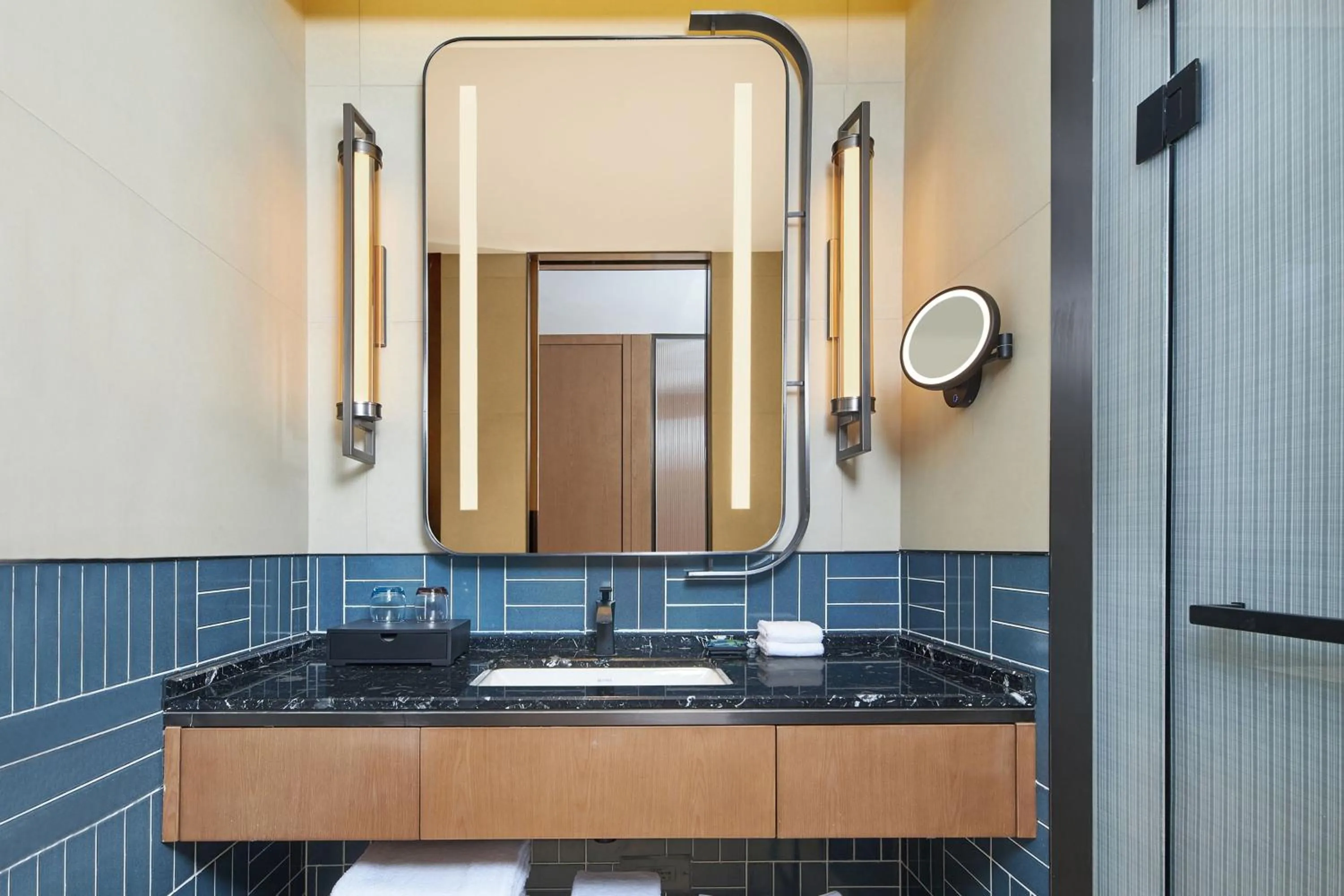 Photo of the whole room in Four Points by Sheraton Nanchang, Xihu