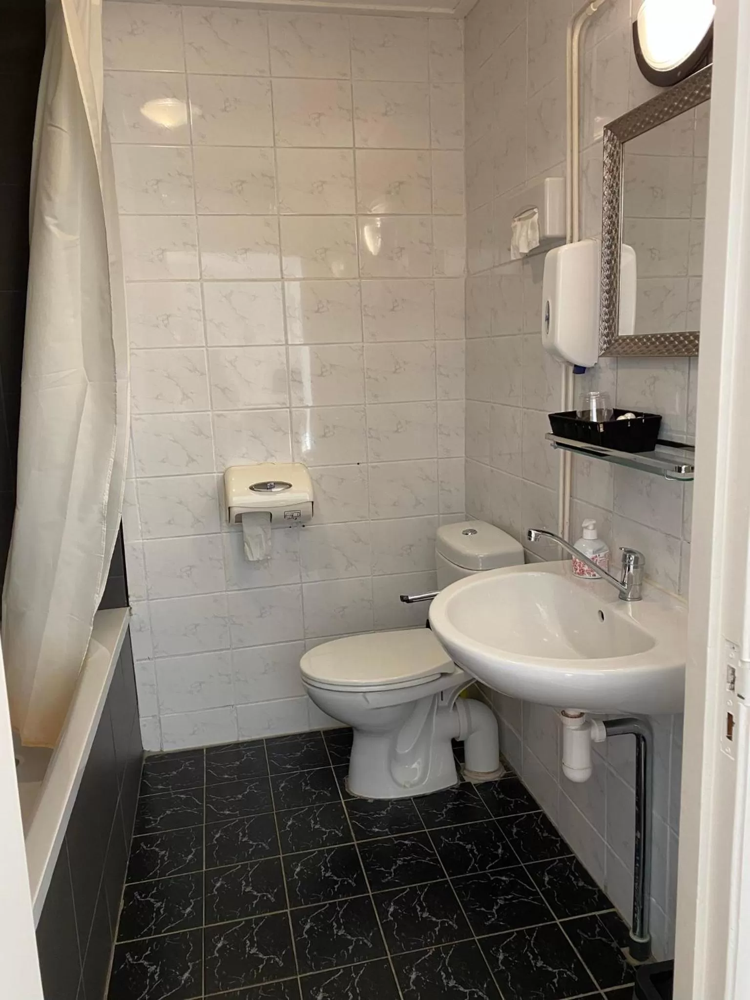 Bathroom in HCR de Schelphoek