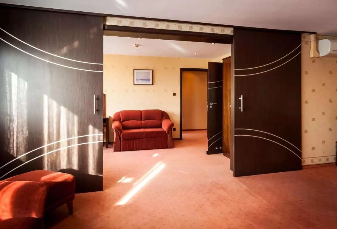 TV and multimedia in Hotel Alf