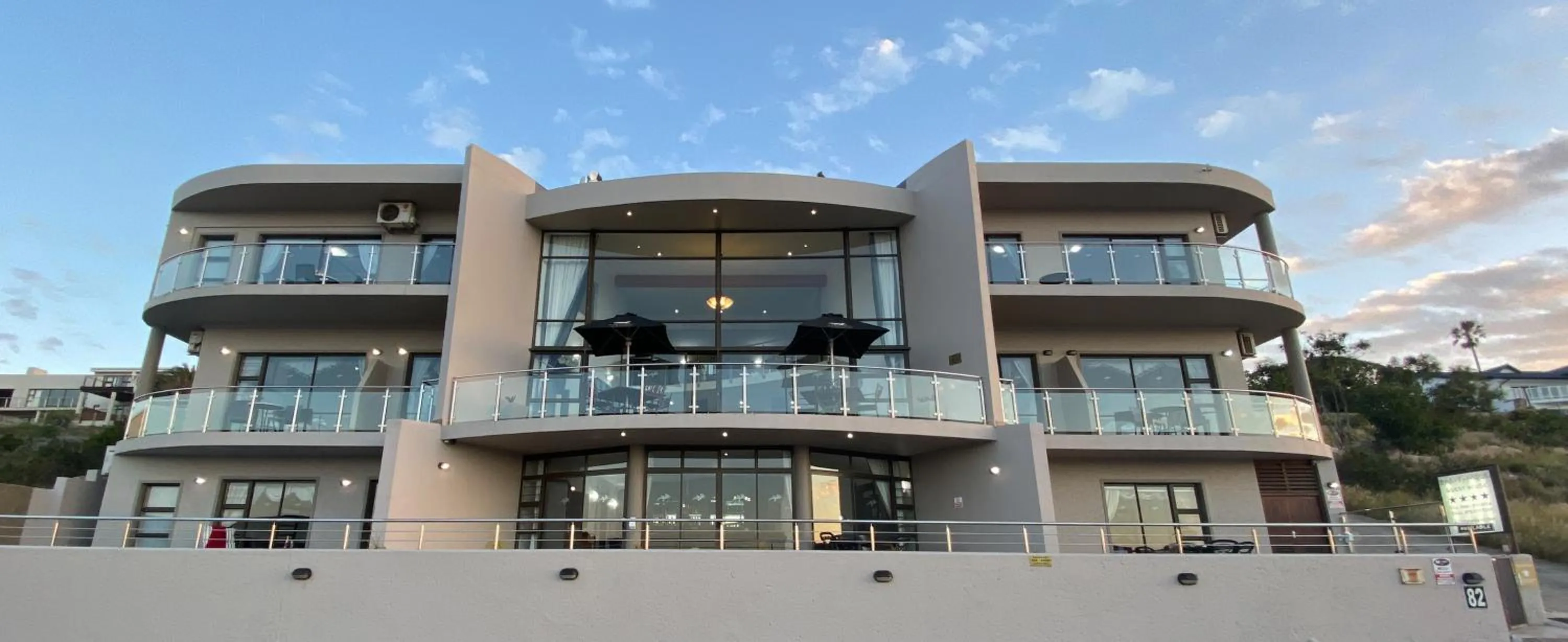 Property building in Bar-t-nique Guest House