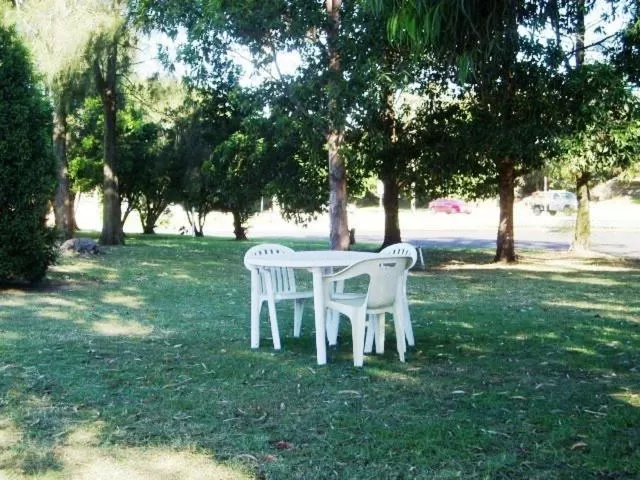 Garden in Mayfield Motel