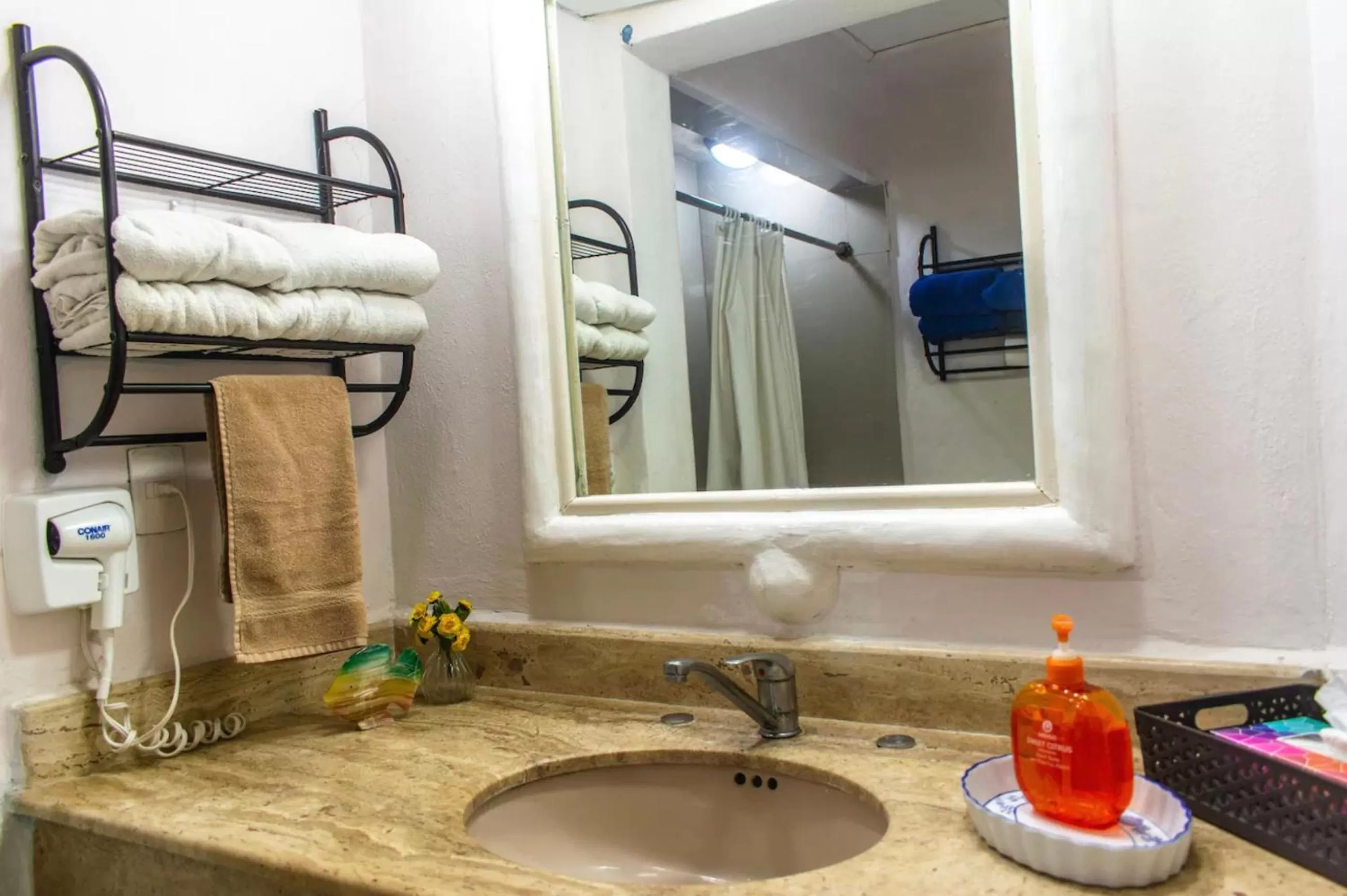 Bathroom in Cancun Beach&Sunrise