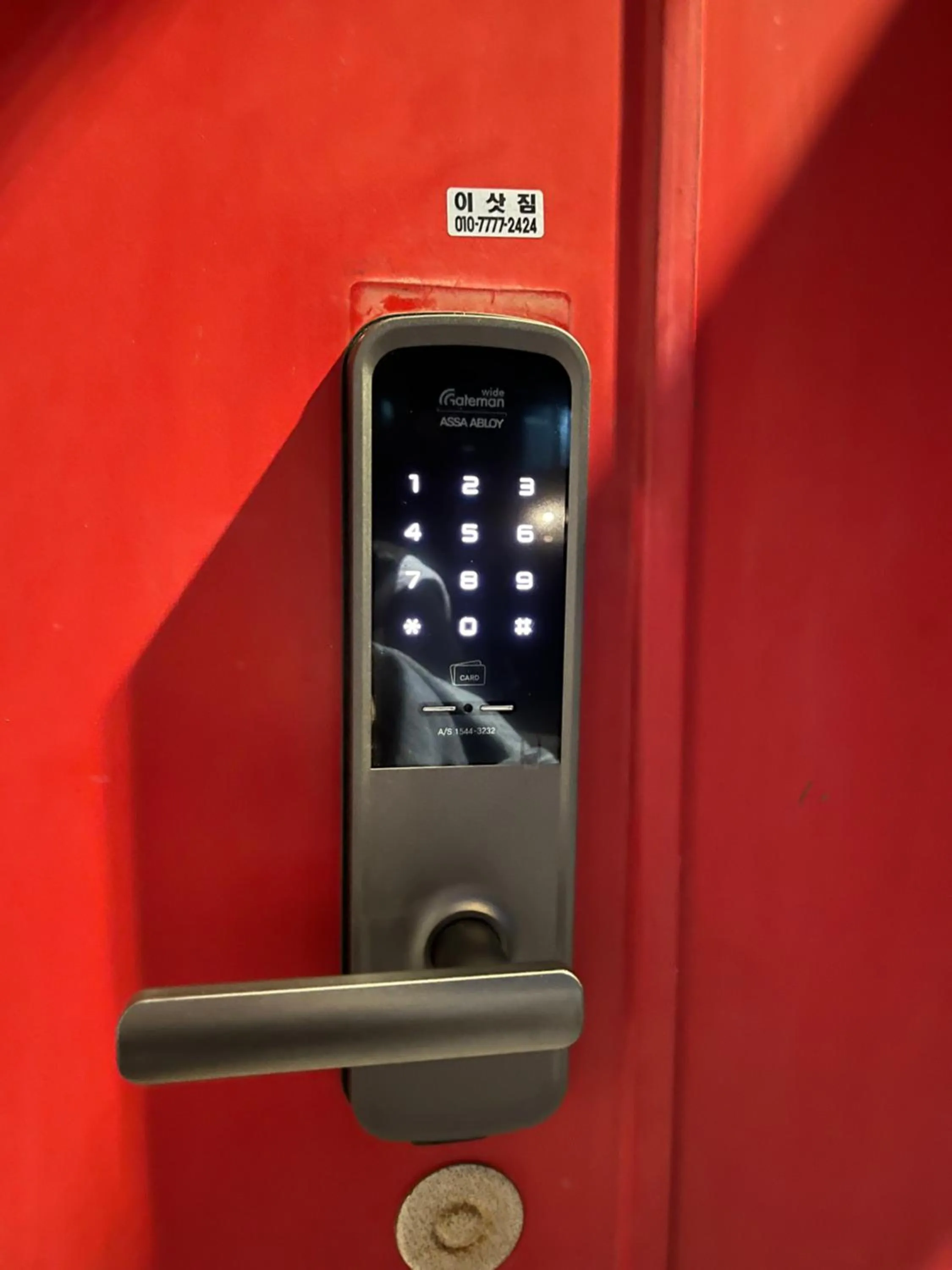 Facade/entrance in B My Guesthouse