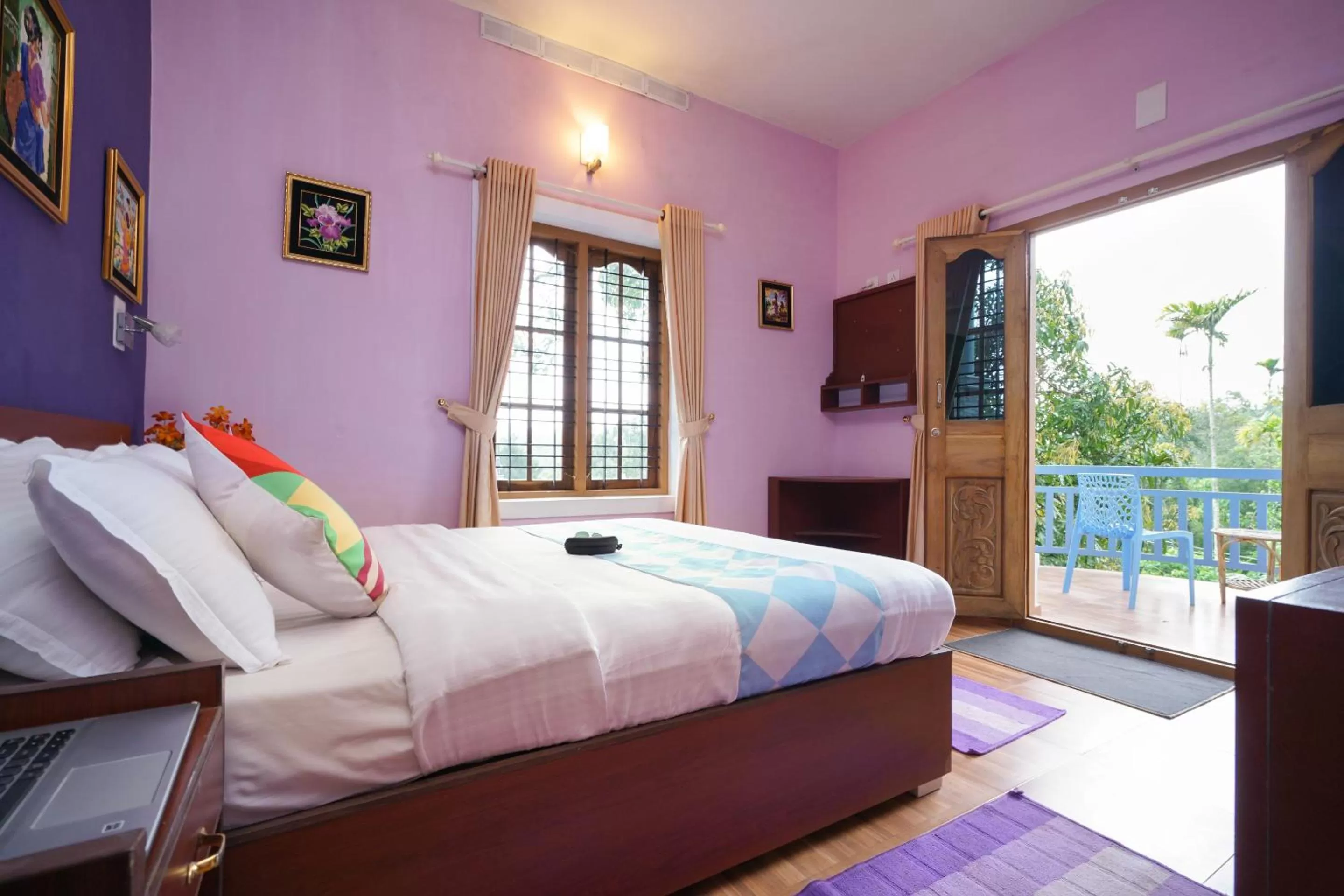 Bedroom in Munnar Blue Mist