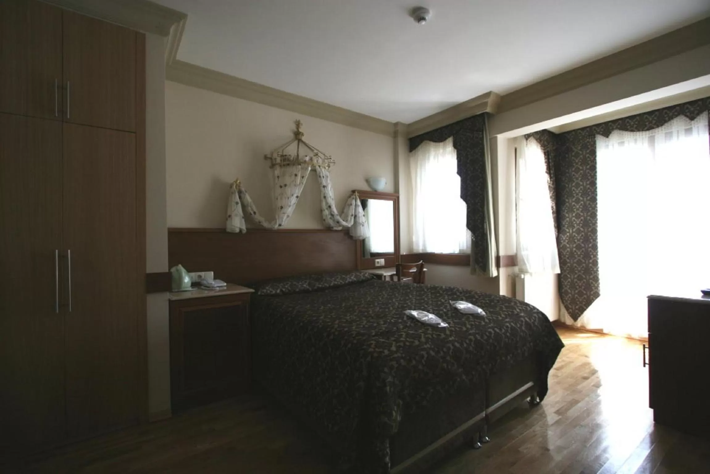 Standard Double Room in Grand Peninsula Hotel