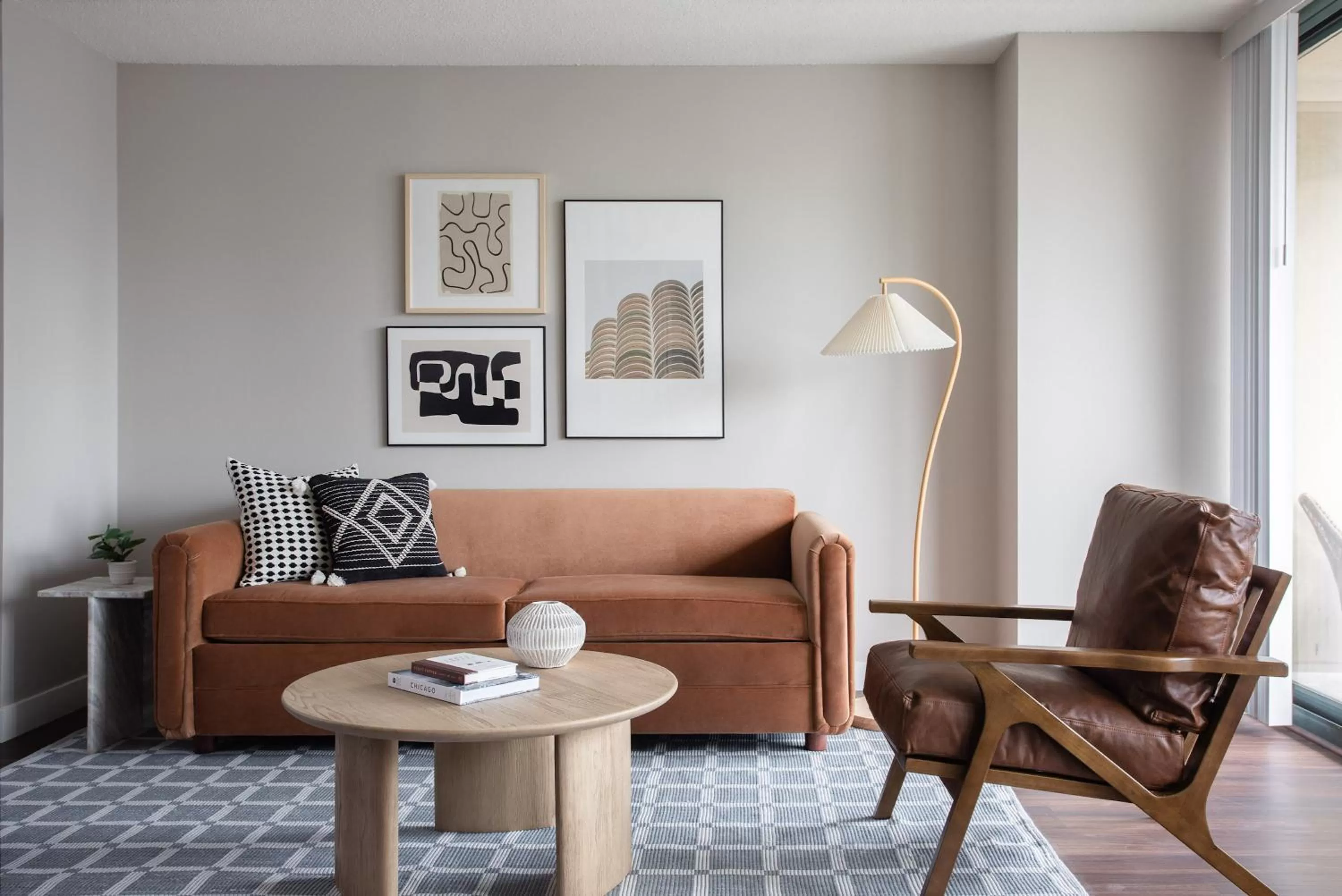 Living room in Kasa Magnificent Mile Chicago