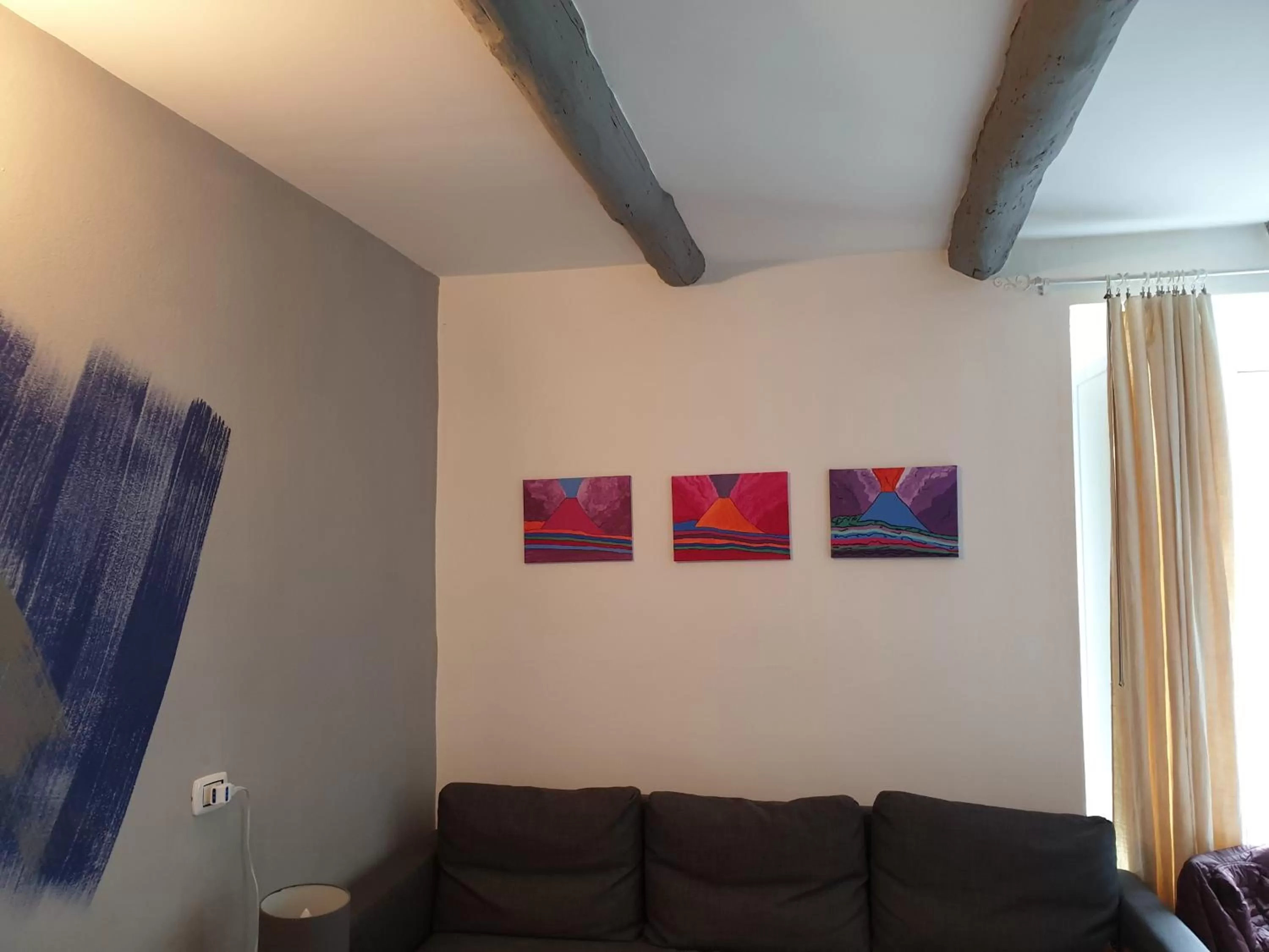 Decorative detail, Seating Area in Il Miracolo