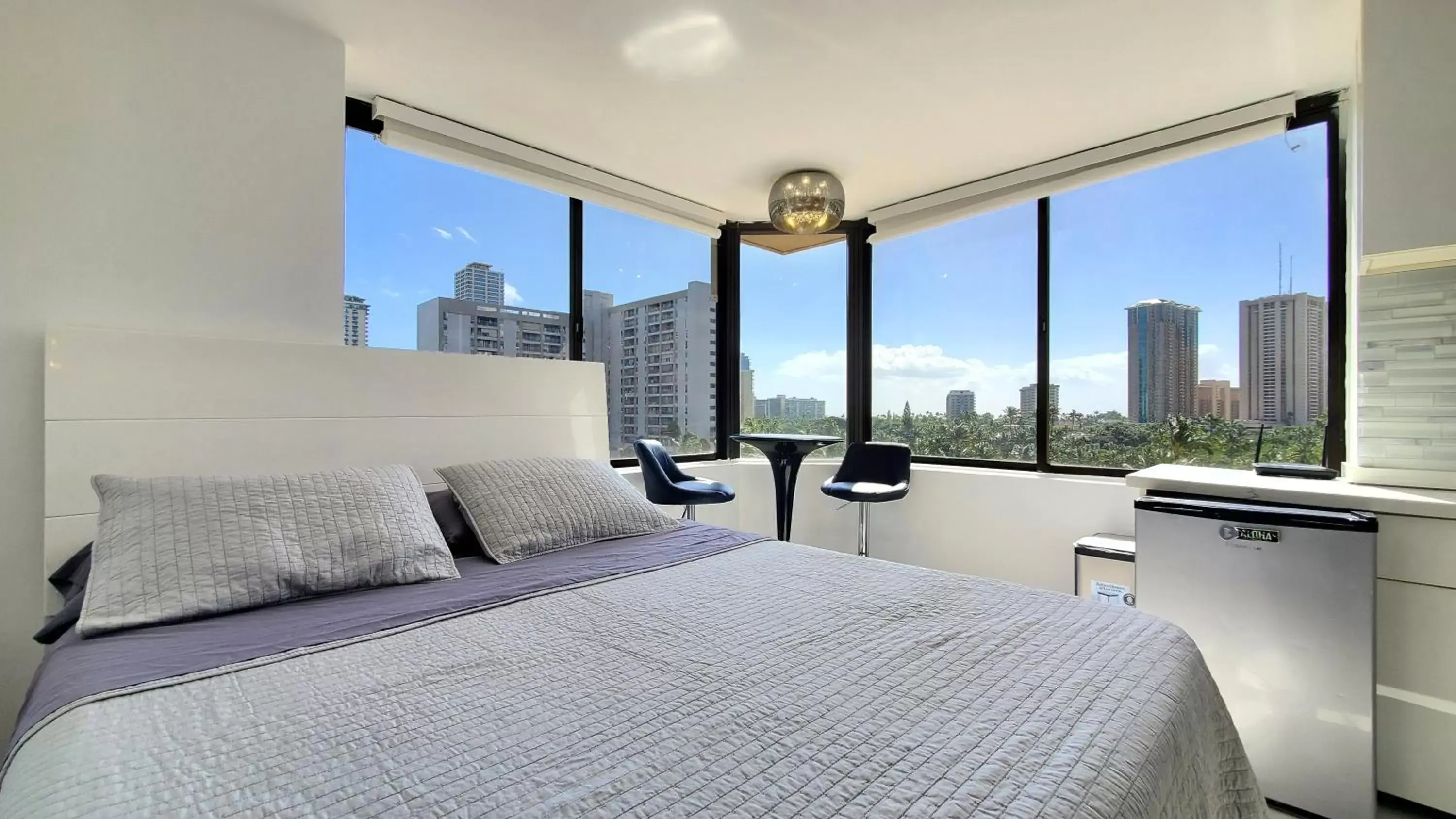 Waikiki beach modern studio No resort fee Best location Waikiki beach modern studio No resort fee Best location