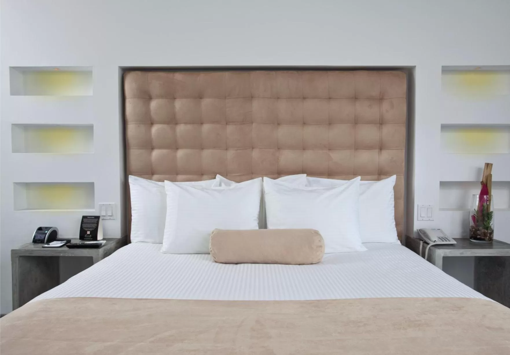 Bed in Riande Aeropuerto Hotel Casino