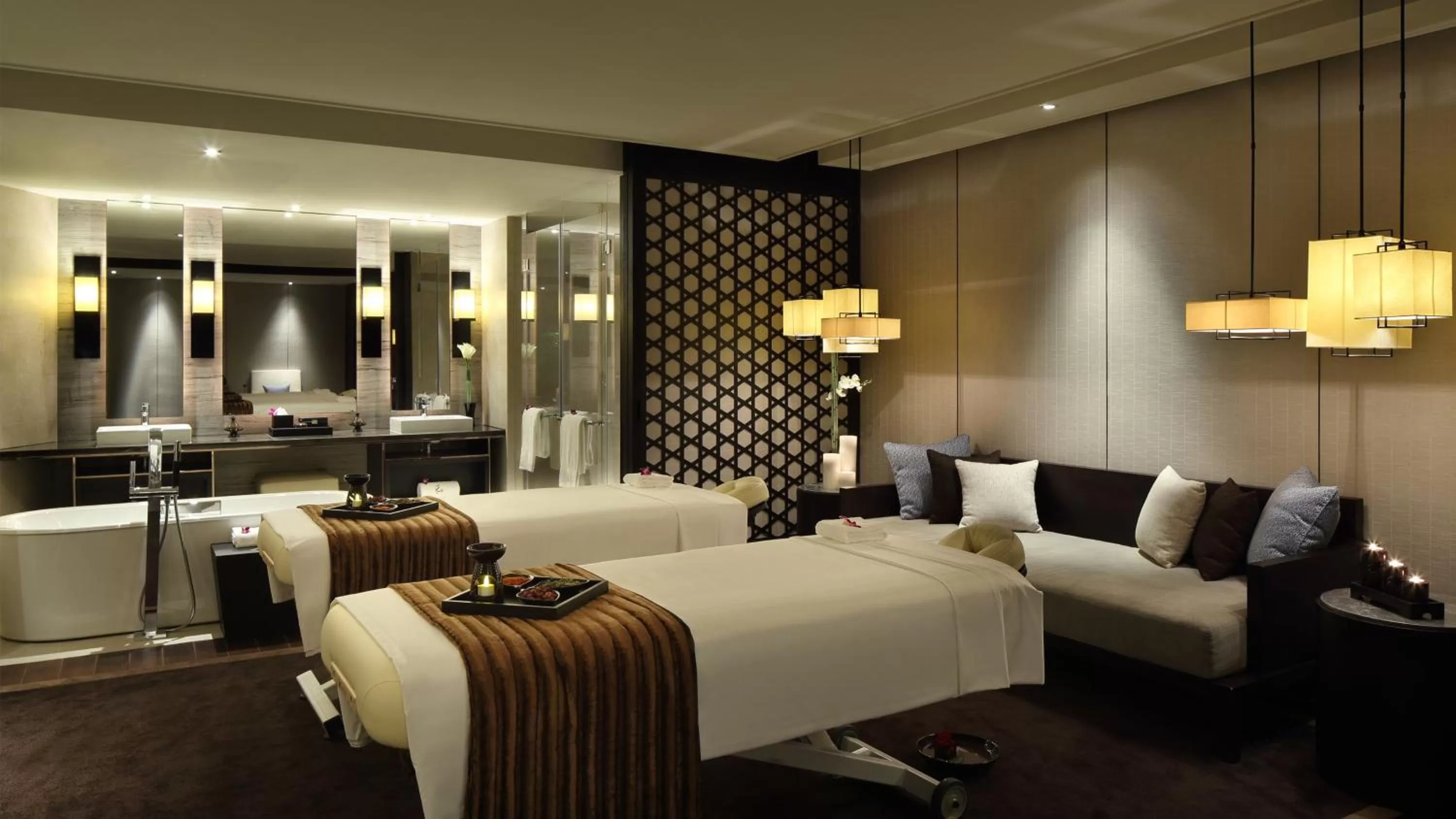 Spa and wellness centre/facilities, Bed in InterContinental Shanghai Hongqiao NECC by IHG