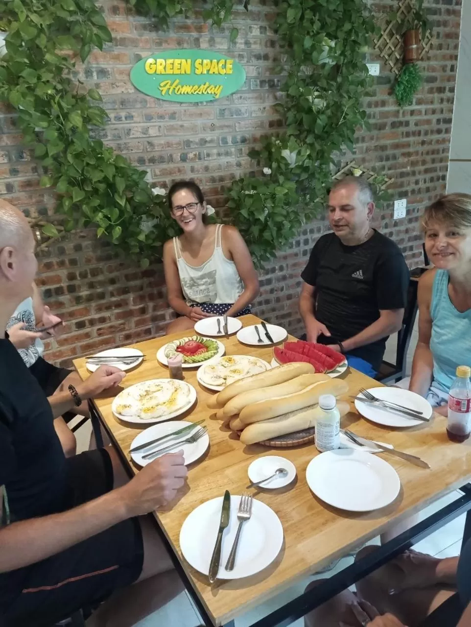 Breakfast in Green Space Homestay