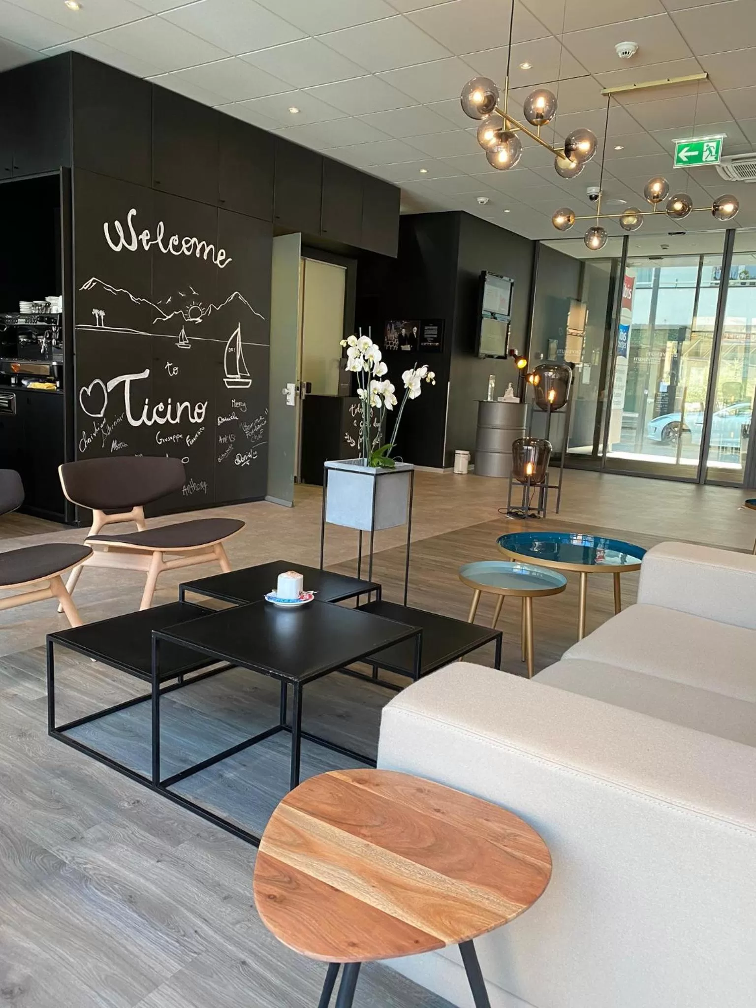 Lobby or reception in ibis budget Lugano Paradiso