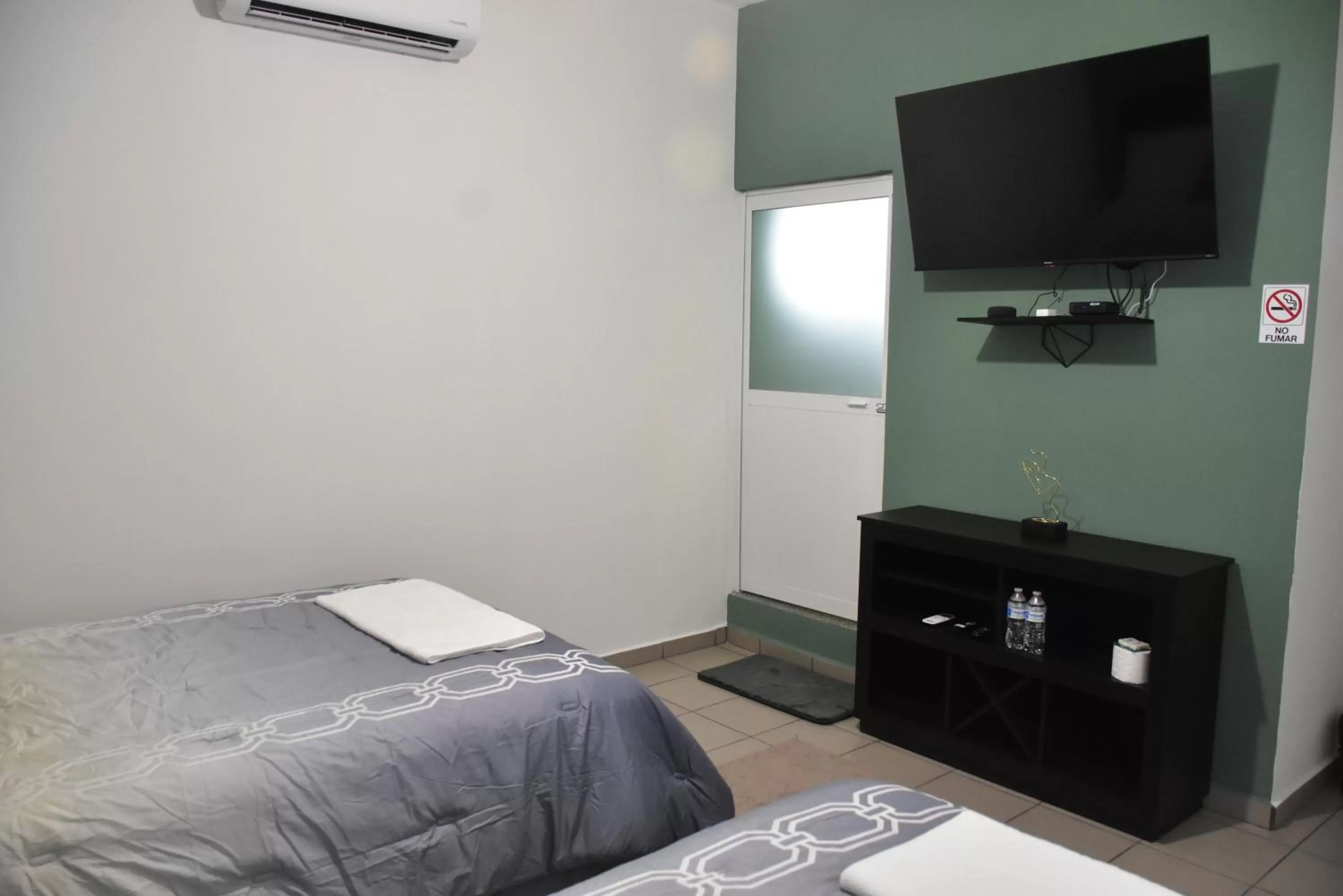 TV and multimedia in Hotel Bacaanda