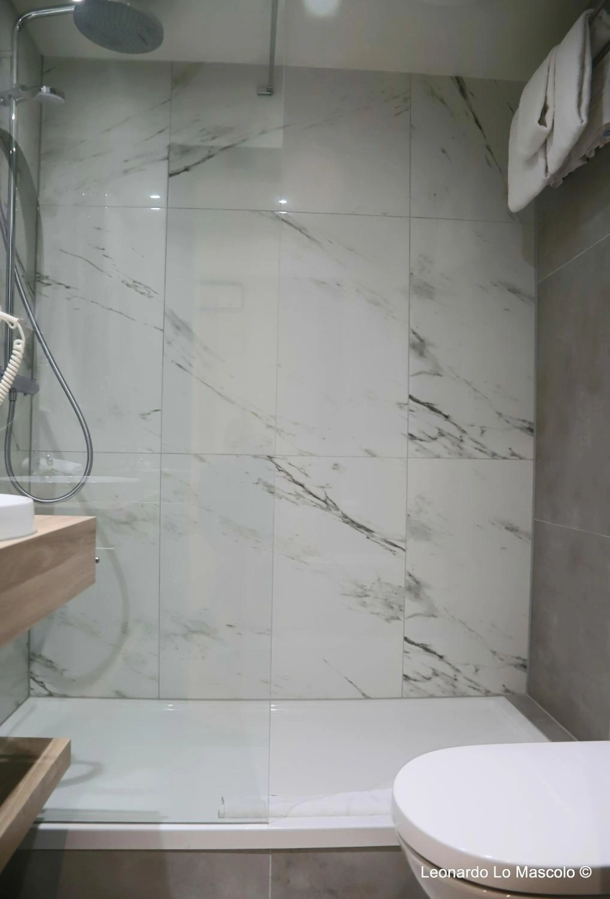 Shower, Bathroom in Univers Hotel Liege-Guillemins