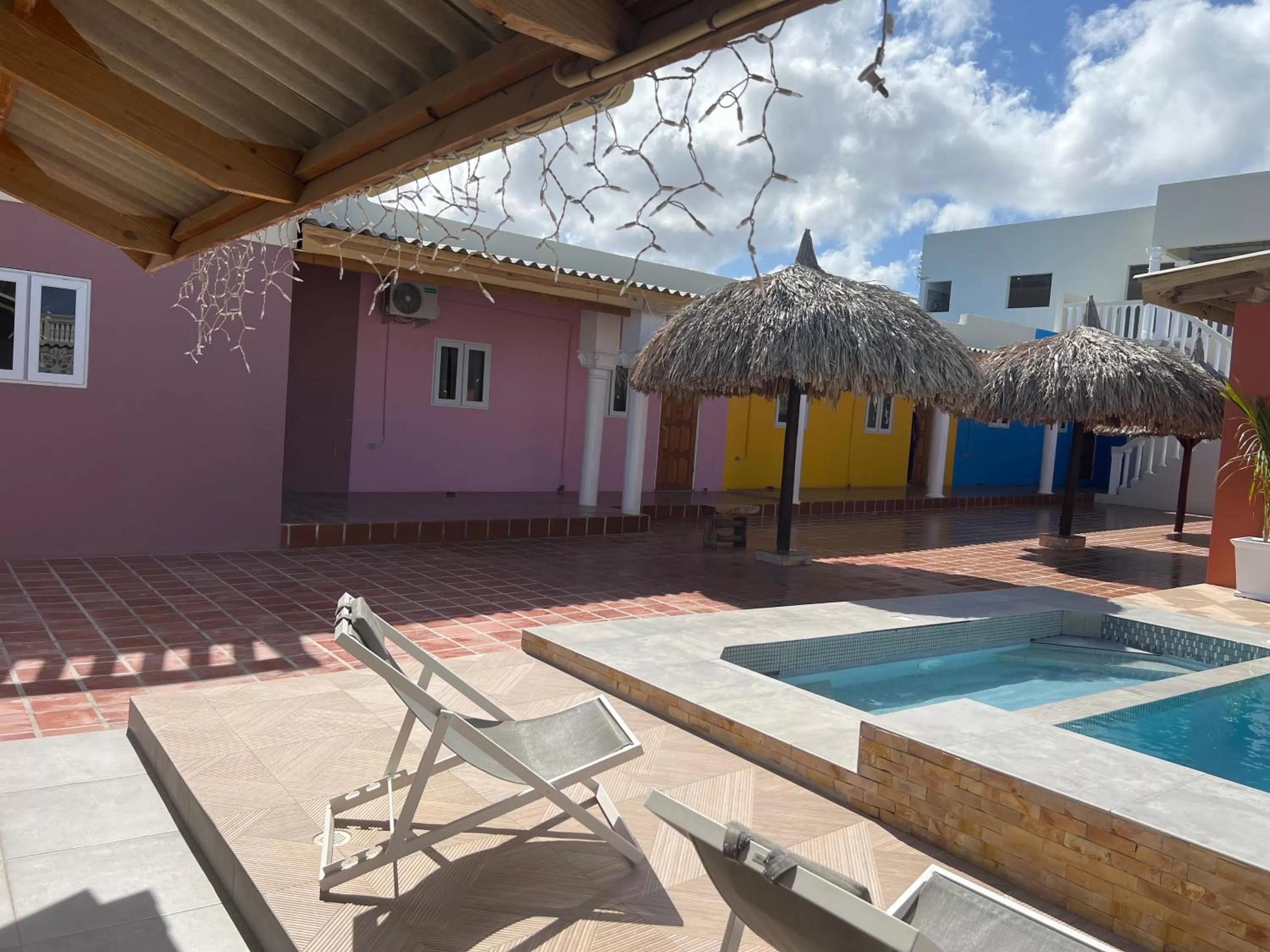 Swimming Pool in Curasita colour Appartments