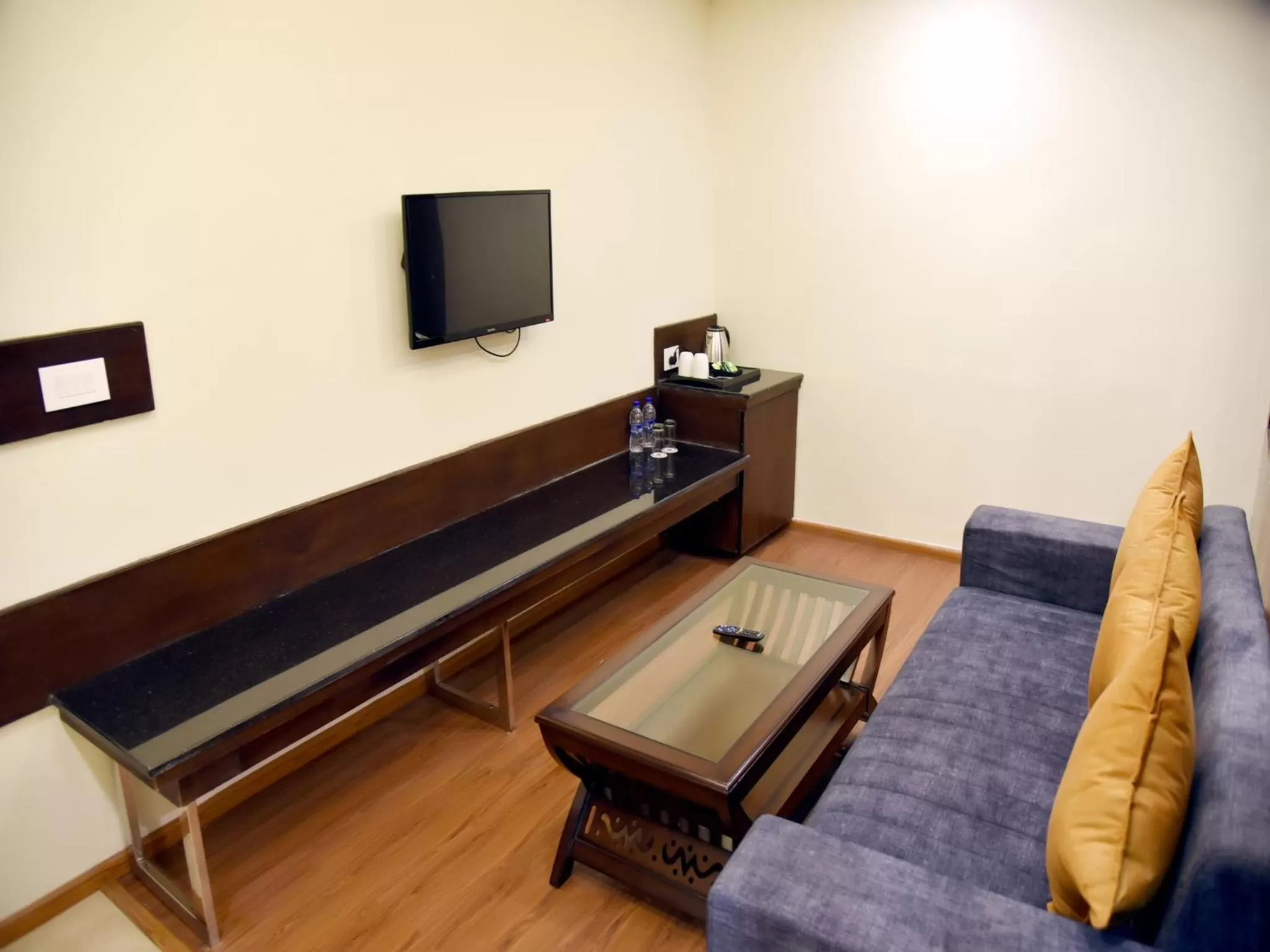 Clarks Inn Suites Katra