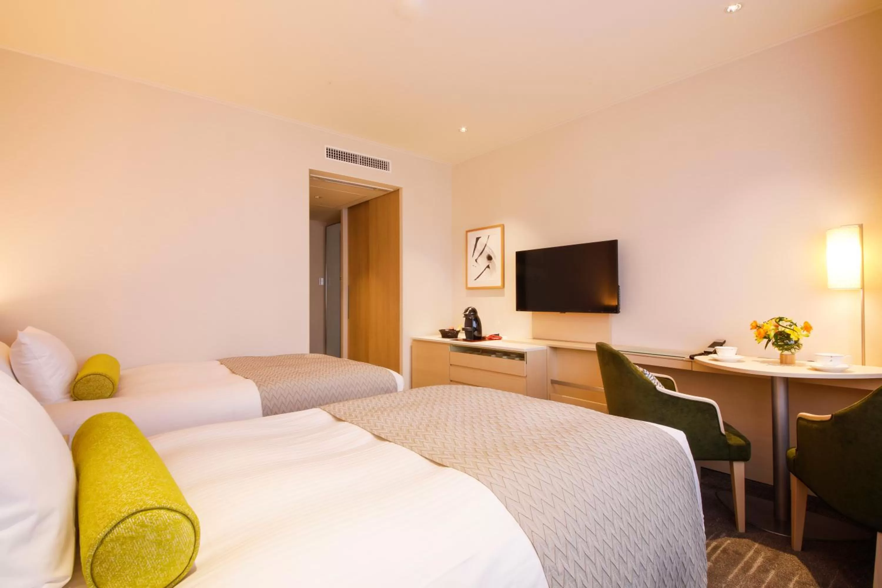 Photo of the whole room, Bed in Hotel Nikko Himeji