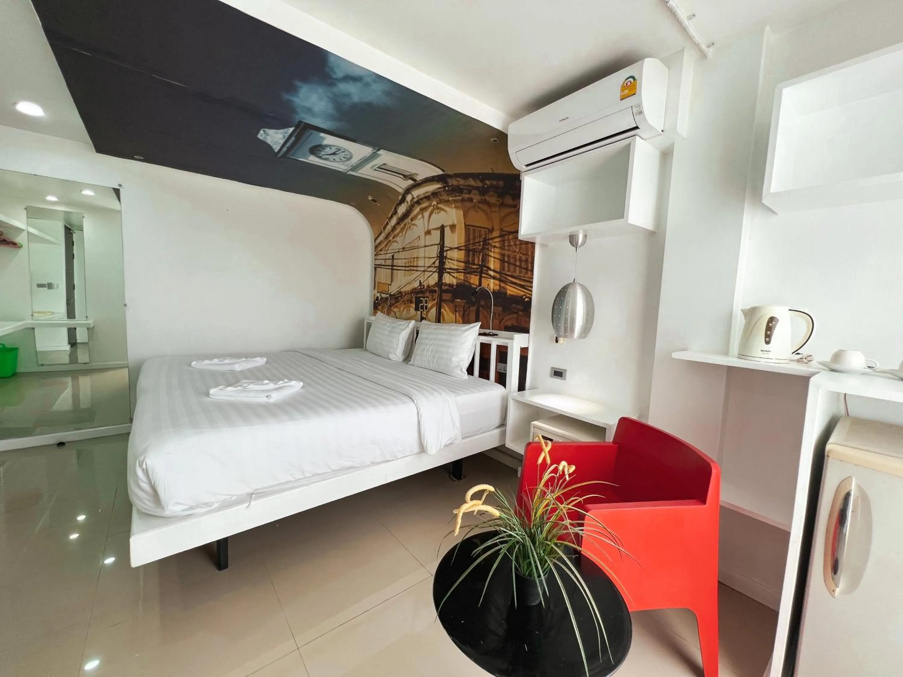 Bed in The Color Kata