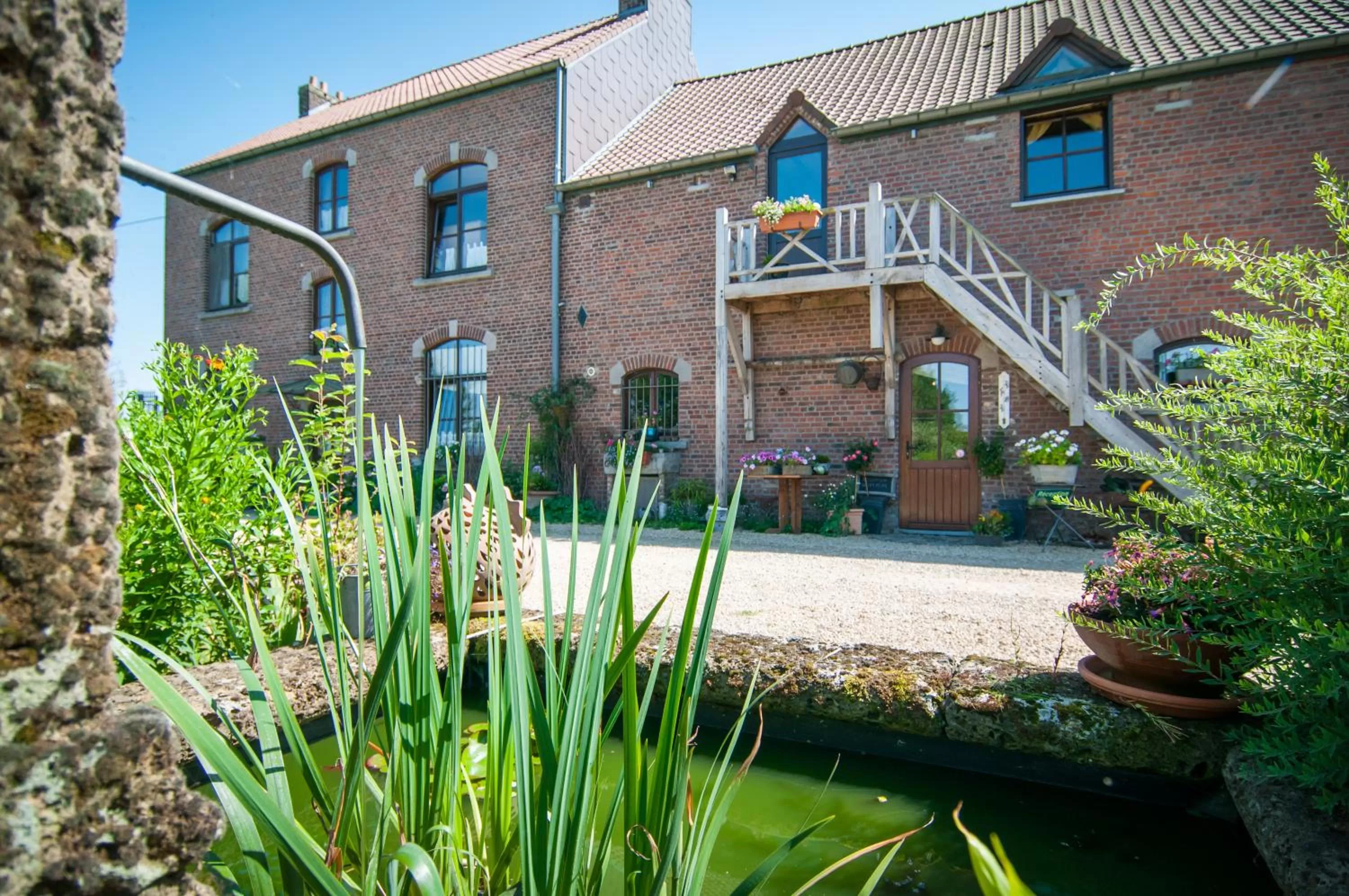 Patio, Property Building in La Ferme Des Eglantines
