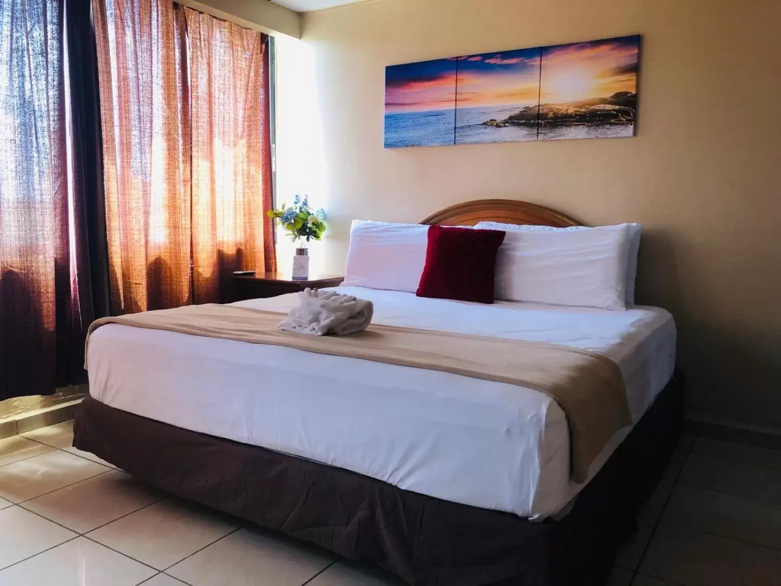 King Suite in Arecibo Inn King Suite in Arecibo Inn