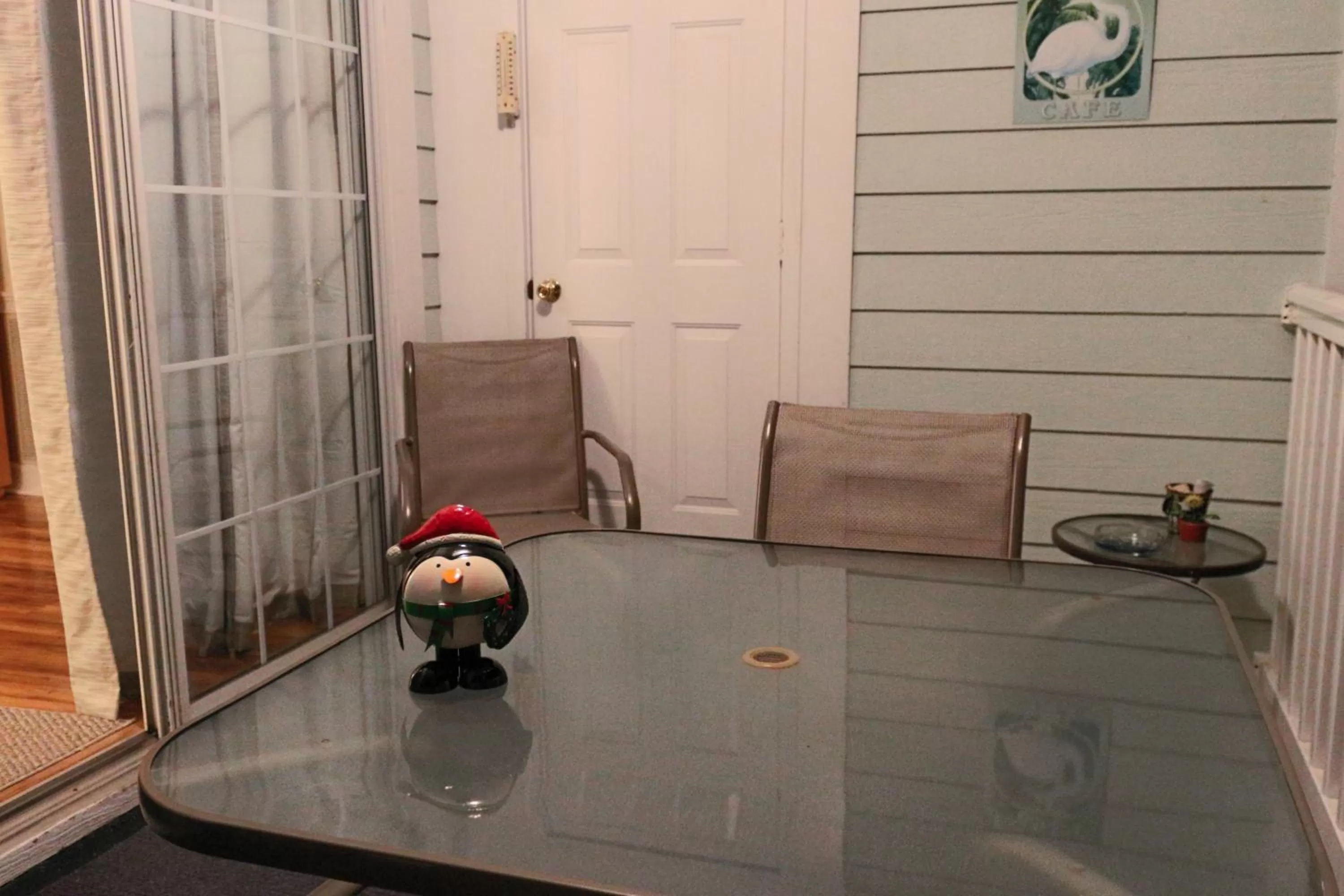 Dining area in Myrtlewood Condos